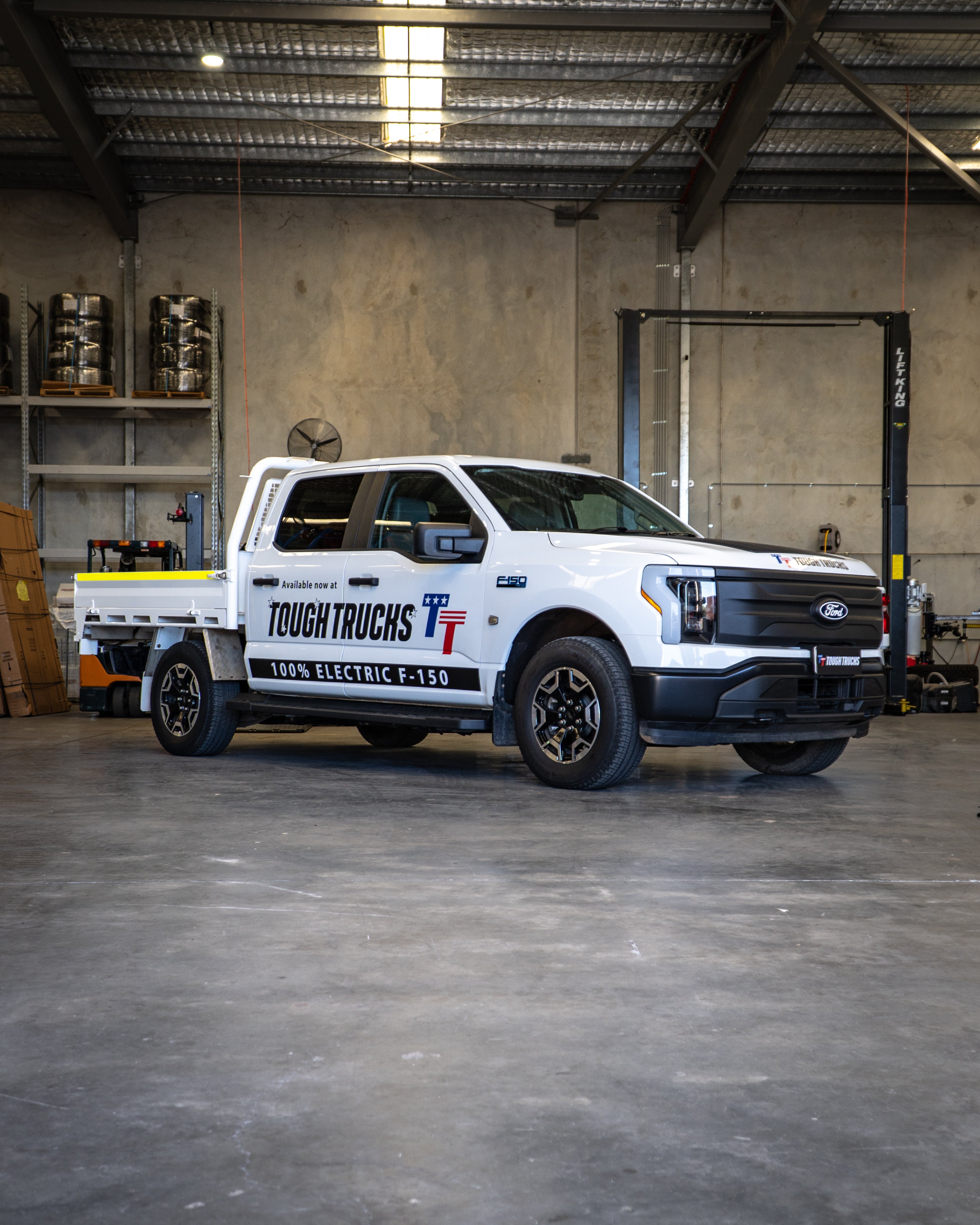2024 FORD F-150 Lightning Pro - Oxford White Pickup Truck