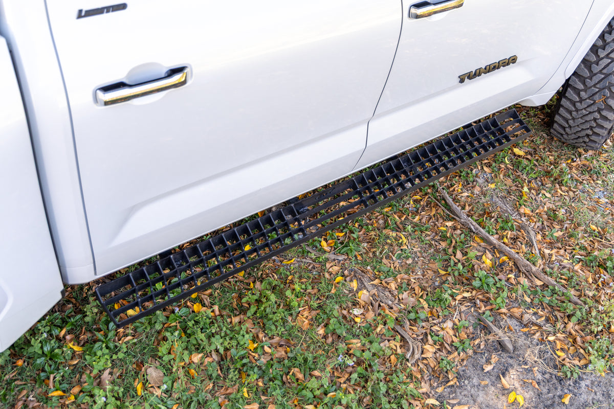 2024 Toyota Tundra Limited i-FORCE MAX 4x4 - Wind Chill Pearl
