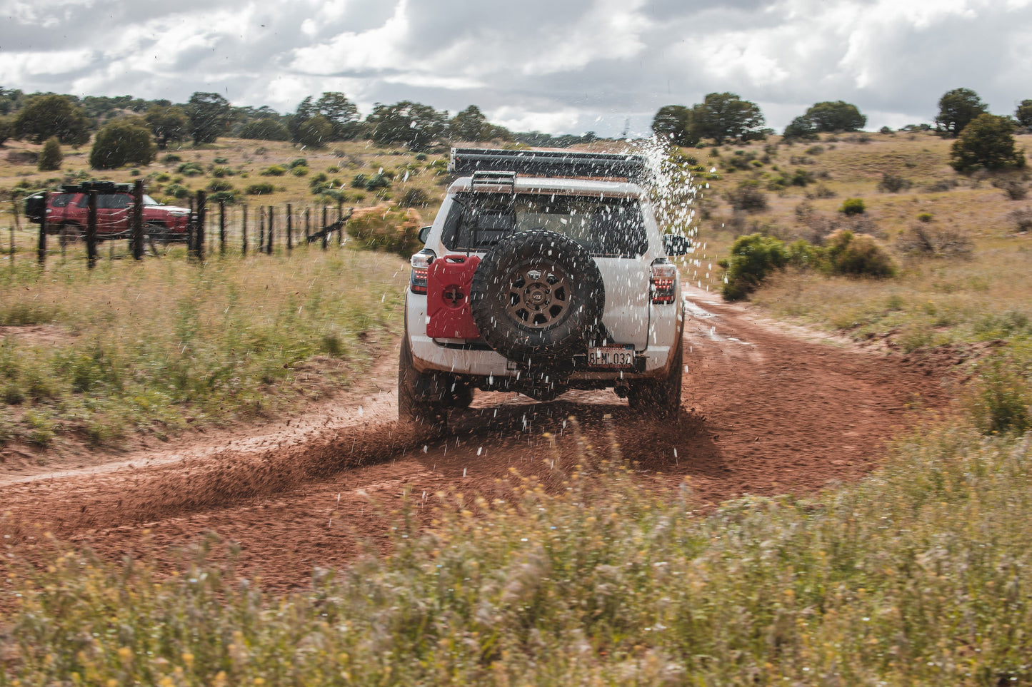 RIGD SUPPLY UltraSwing® Short-Fit Spare Tire Hitch Mount