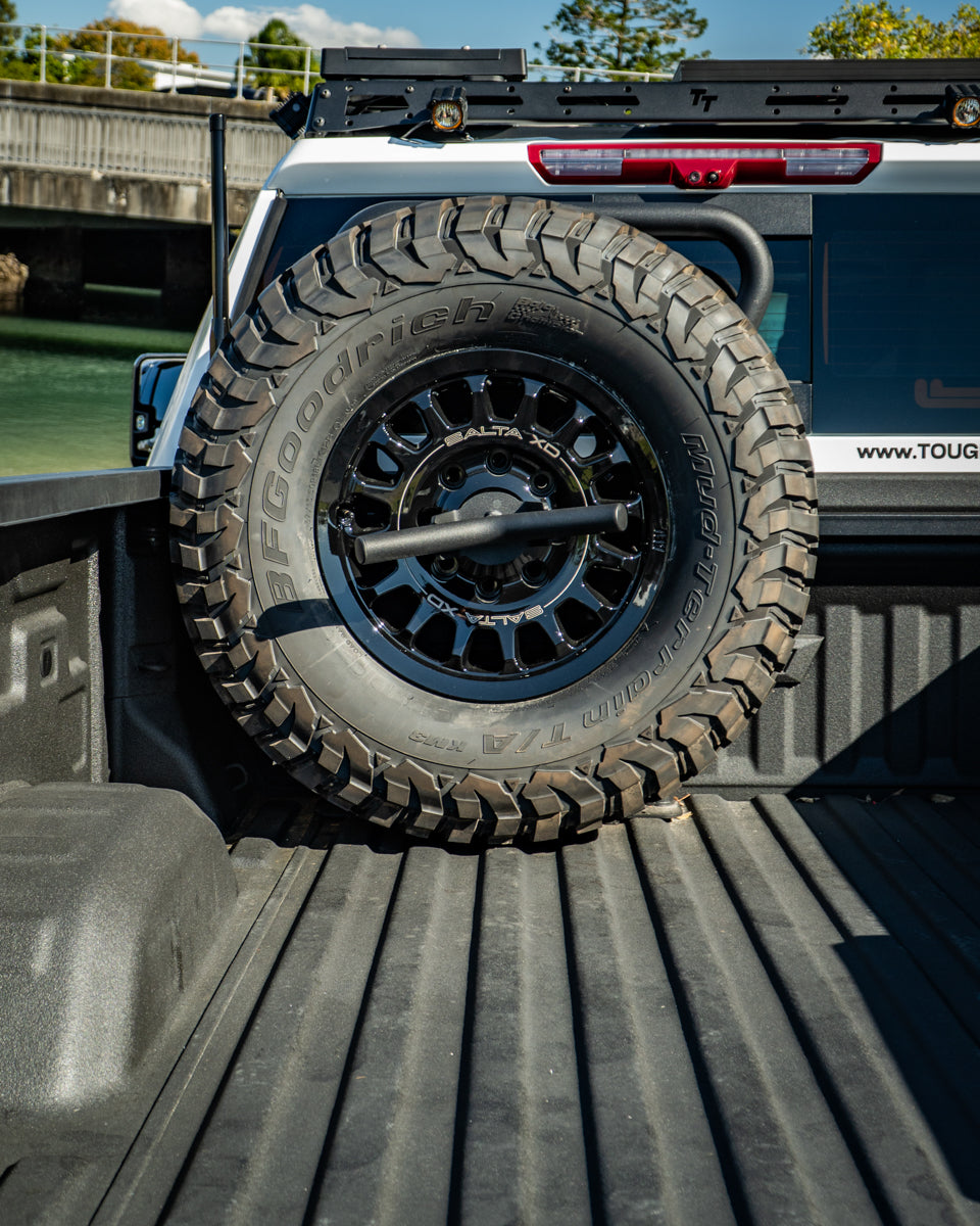 AEV Chev 2500