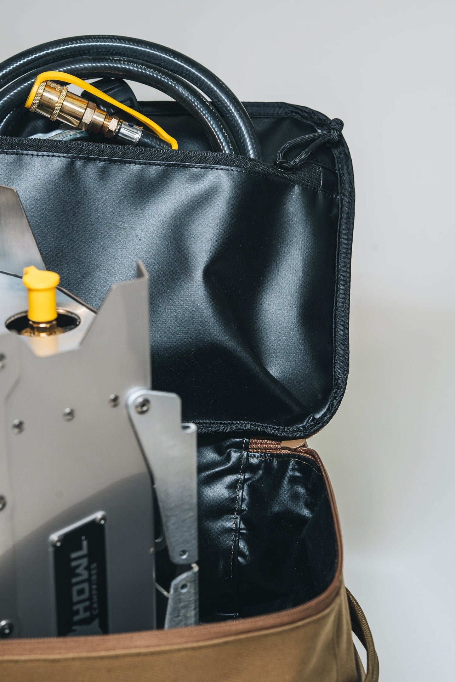 Howl Campfires - R1 Haul Bag