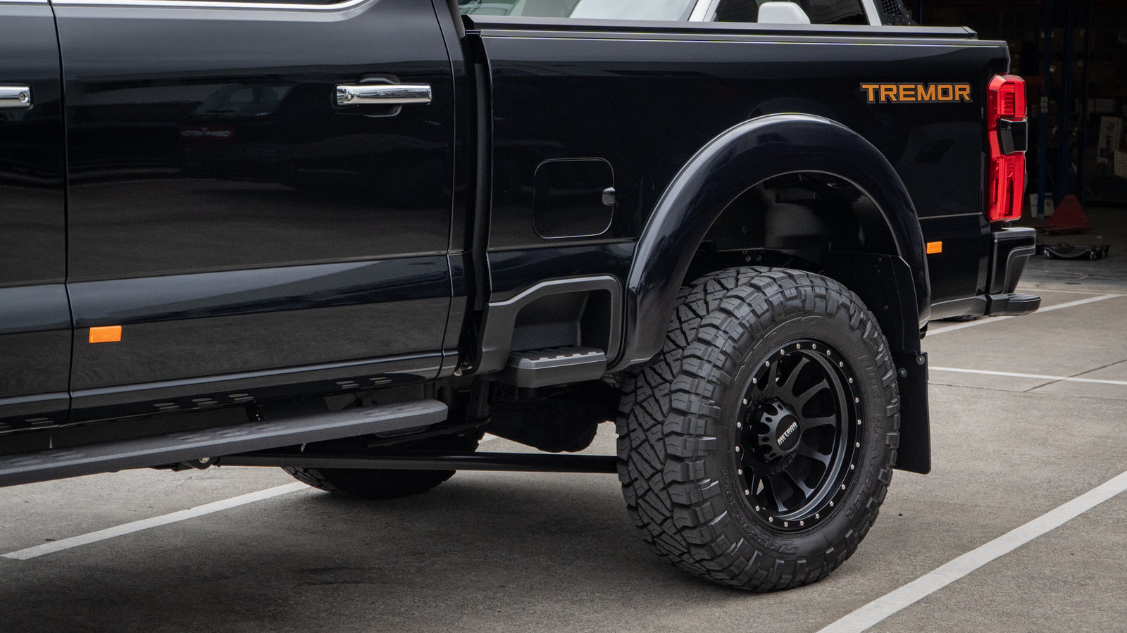 2024 Ford F-250 Platinum 4x4 Tremor Pack - Agate Black Metallic