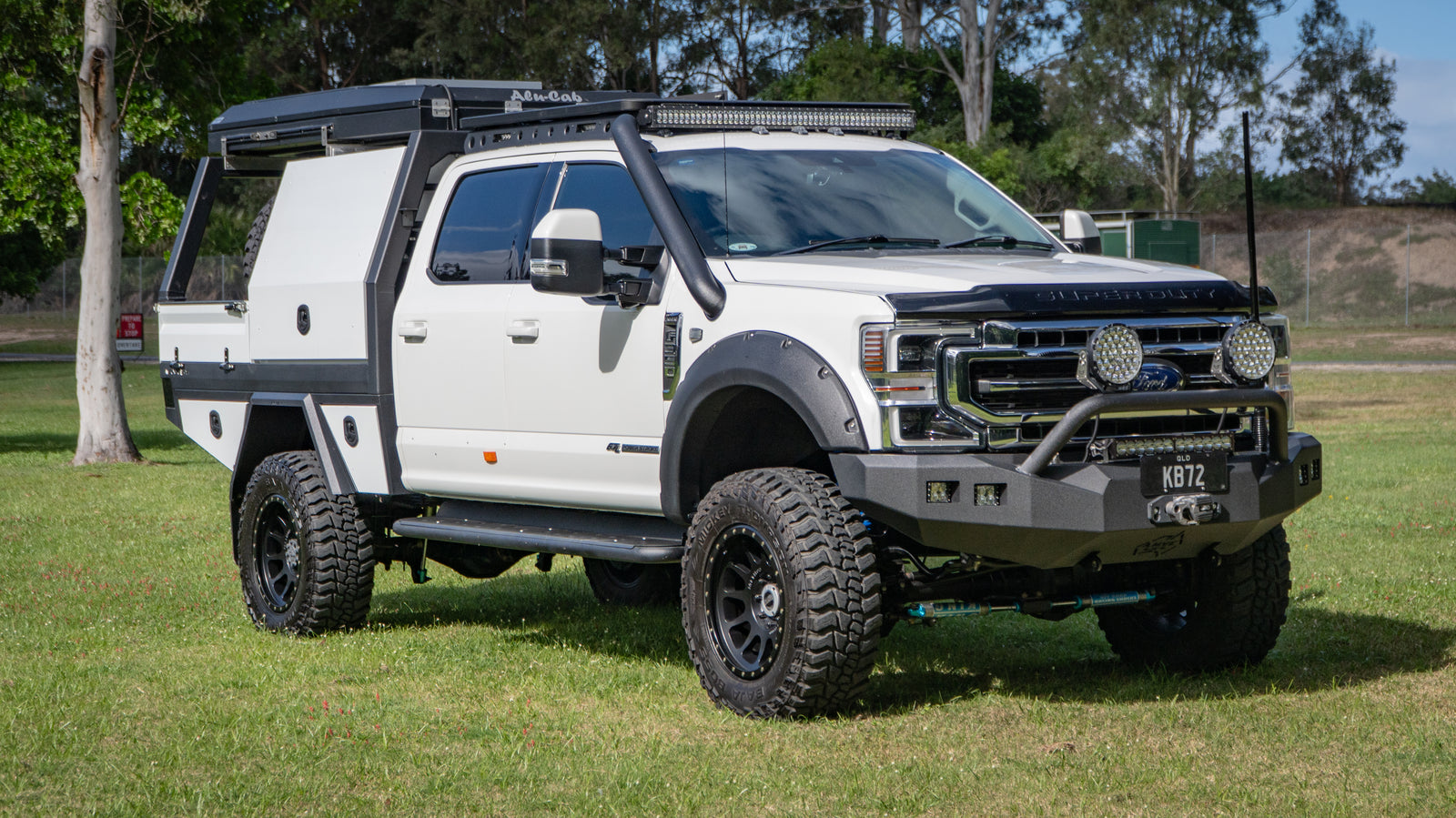 2021 Ford F350 Lariat Auto 4x4 MY22 - White