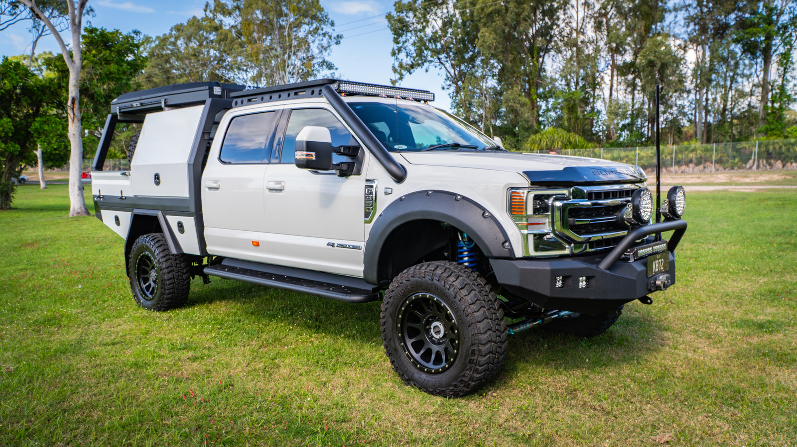 2021 Ford F350 Lariat Auto 4x4 MY22 - White