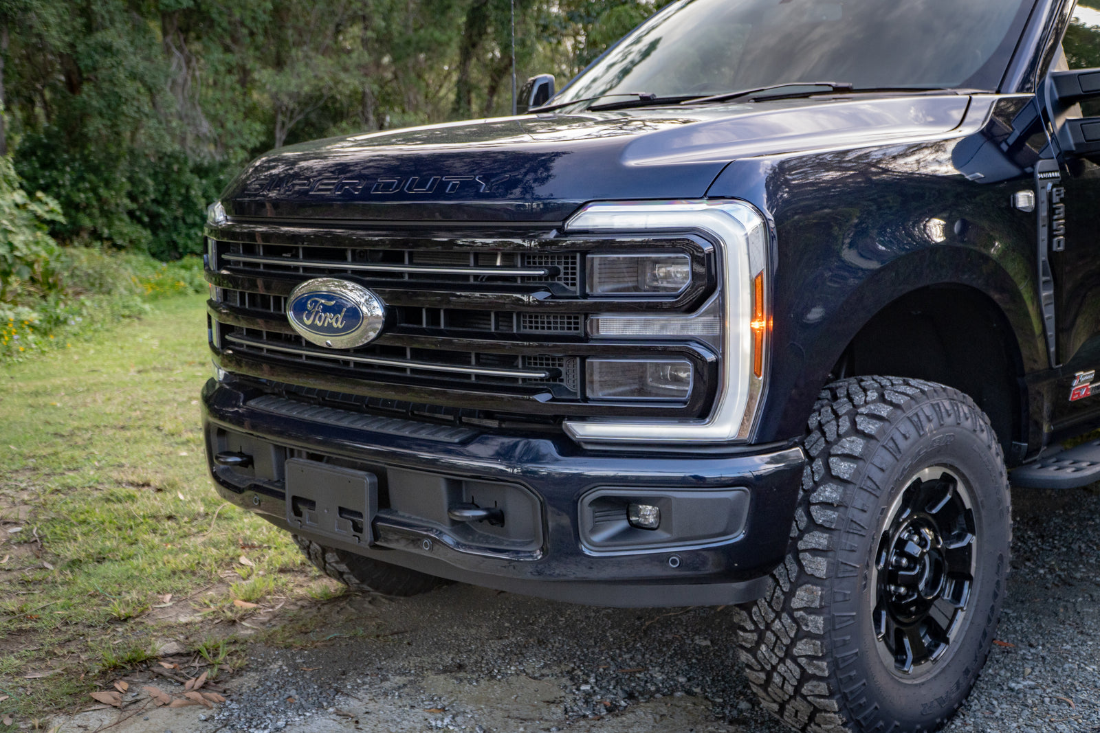 2025 FORD F350 Platinum - TREMOR Pack Antimatter Blue