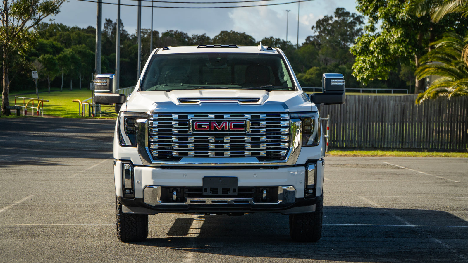 2024 GMC Sierra 2500HD Denali - Summit White