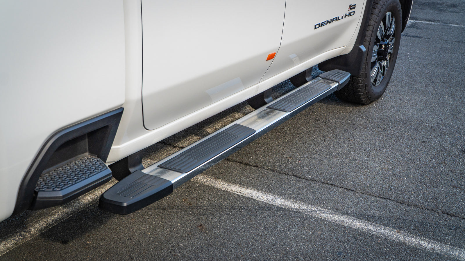 2024 GMC Sierra 2500HD Denali - Summit White