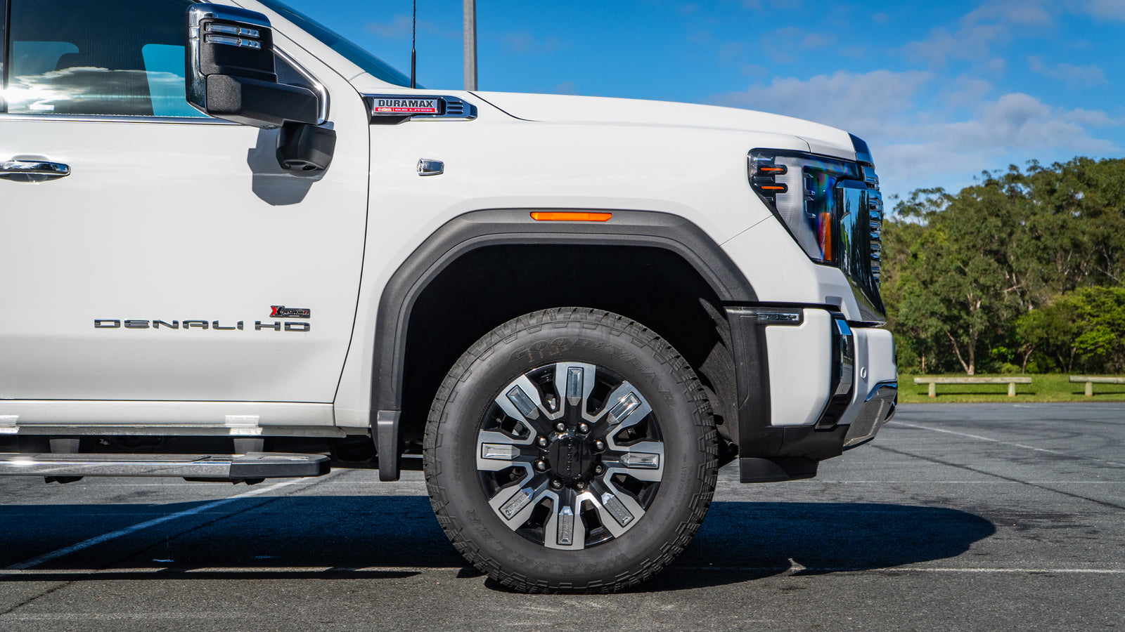 2024 GMC Sierra 2500HD Denali - Summit White