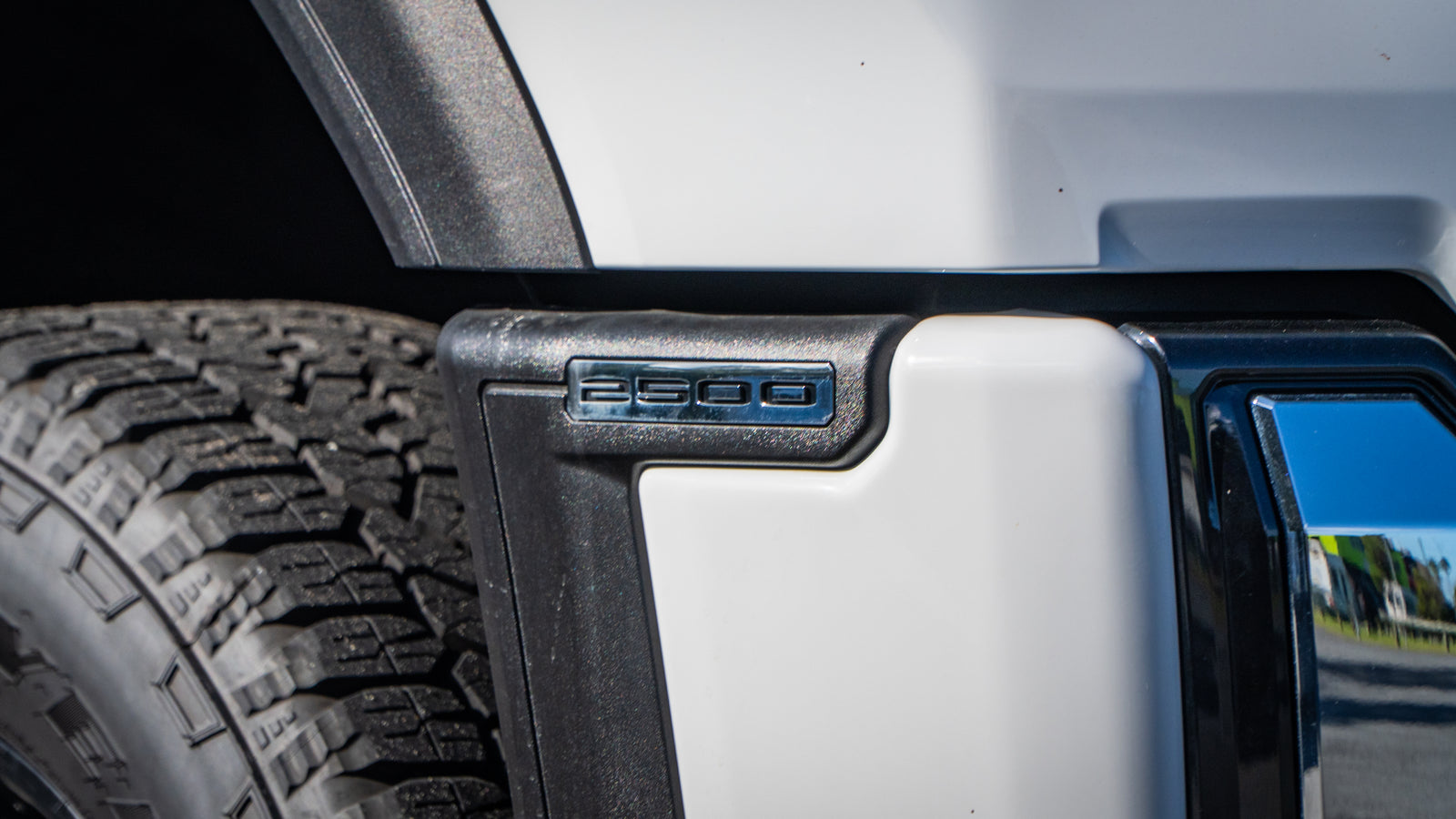 2024 GMC Sierra 2500HD Denali - Summit White