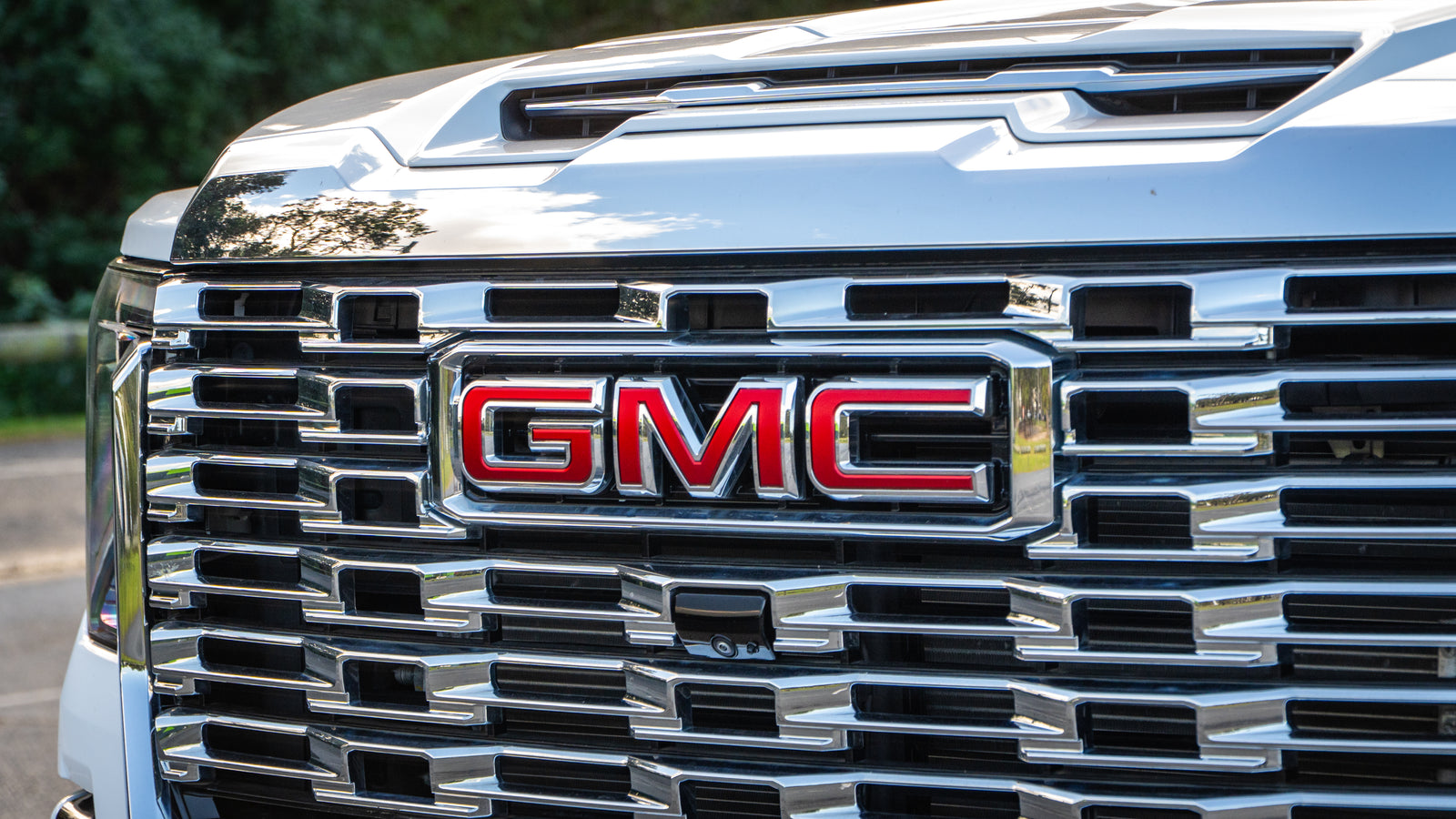 2024 GMC Sierra 2500HD Denali - Summit White