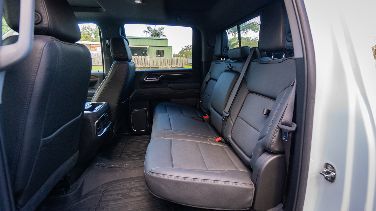2024 GMC Sierra 2500HD Denali - Summit White