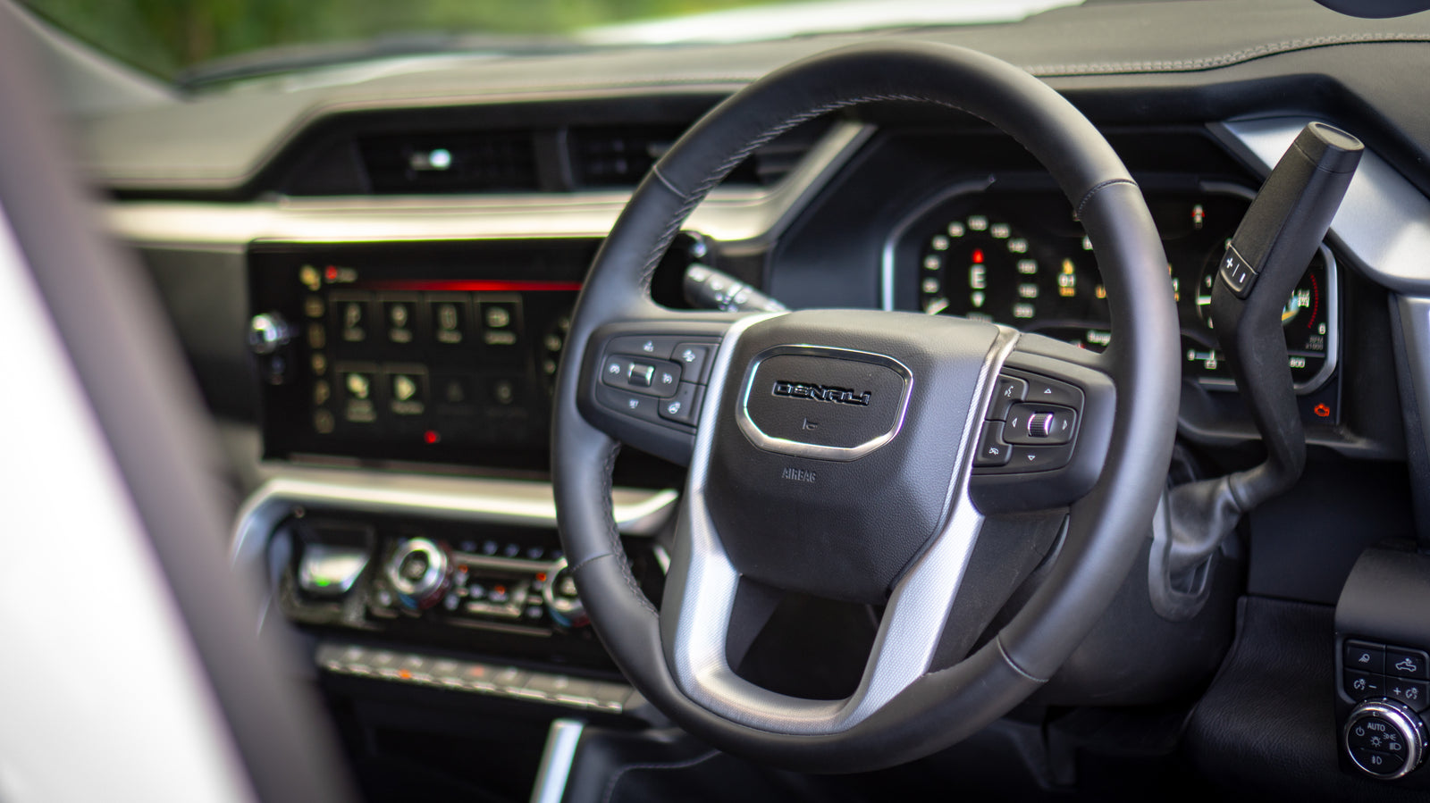 2024 GMC Sierra 2500HD Denali - Summit White