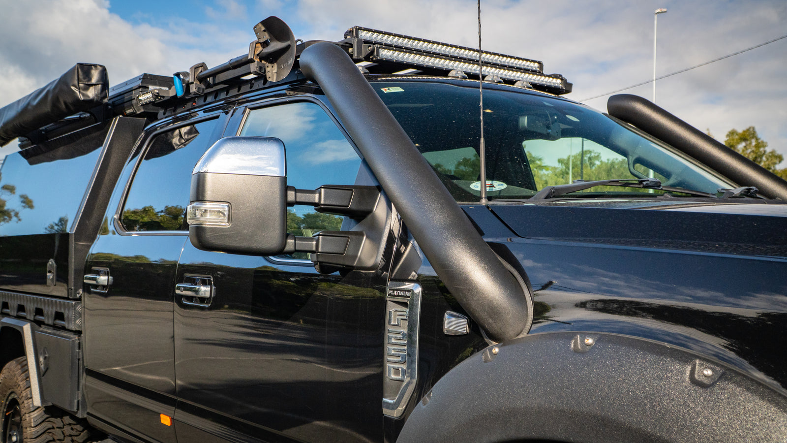 2022 Ford F250 Platinum Crew Cab 4x4 - Black