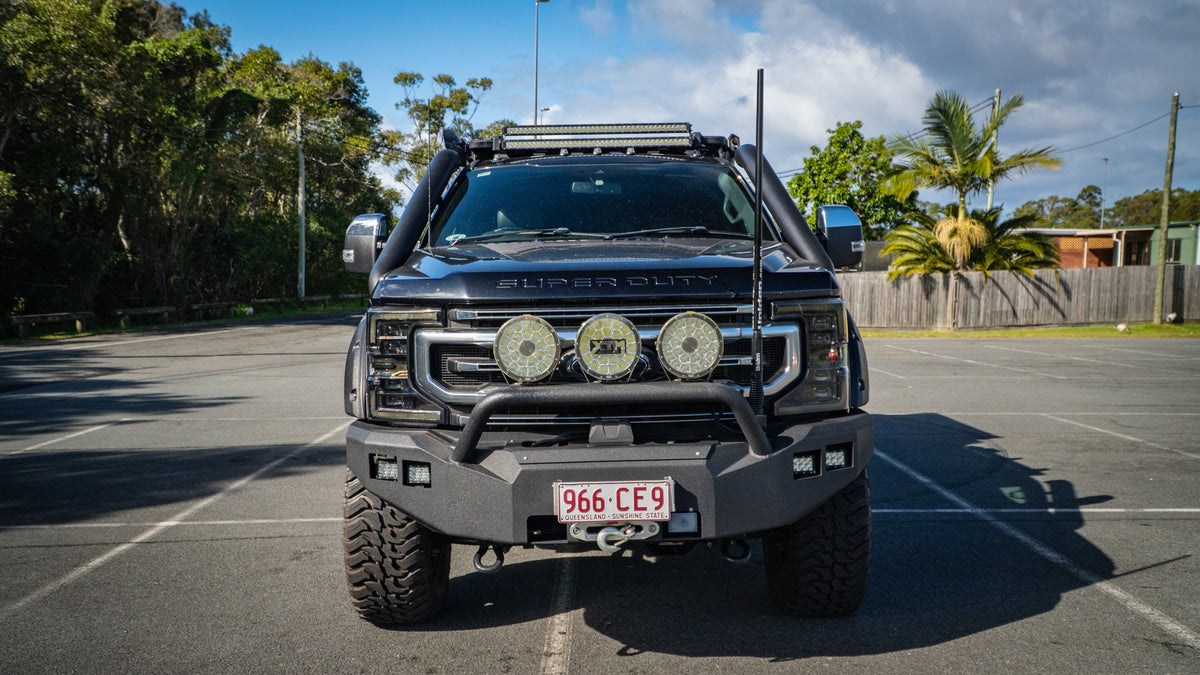 2022 Ford F250 Platinum Crew Cab 4x4 - Black