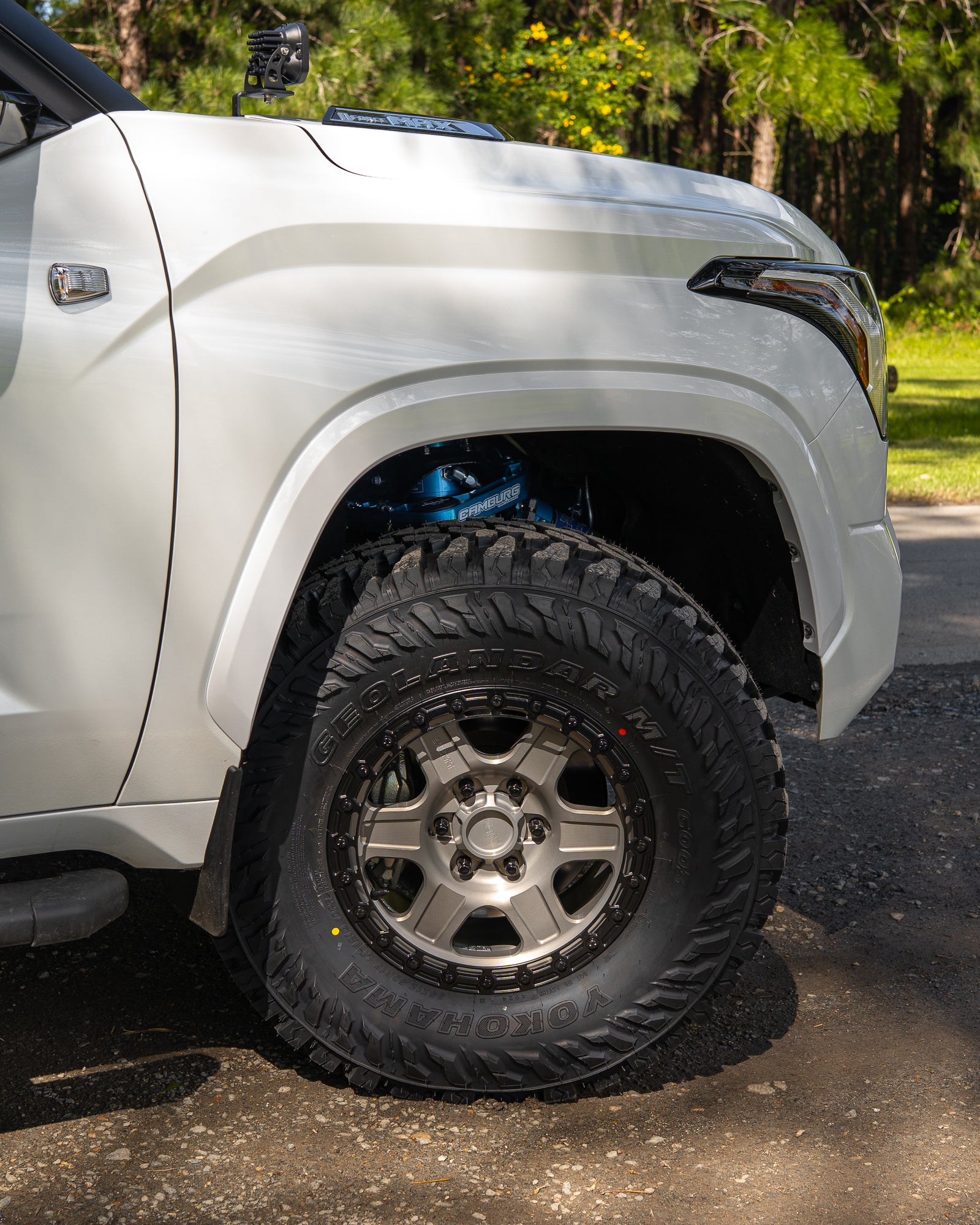 2024 Toyota Tundra Limited i-FORCE MAX 4x4 - Wind Chill Pearl