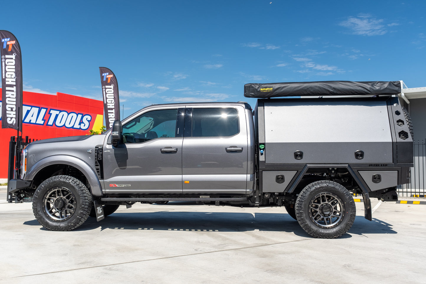 NEW 2023 F350 XLT TREMOR "OVERLAND PACKAGE" FACTORY 6-SEATER, CARBONIZED GREY (STOCK #TT0093).