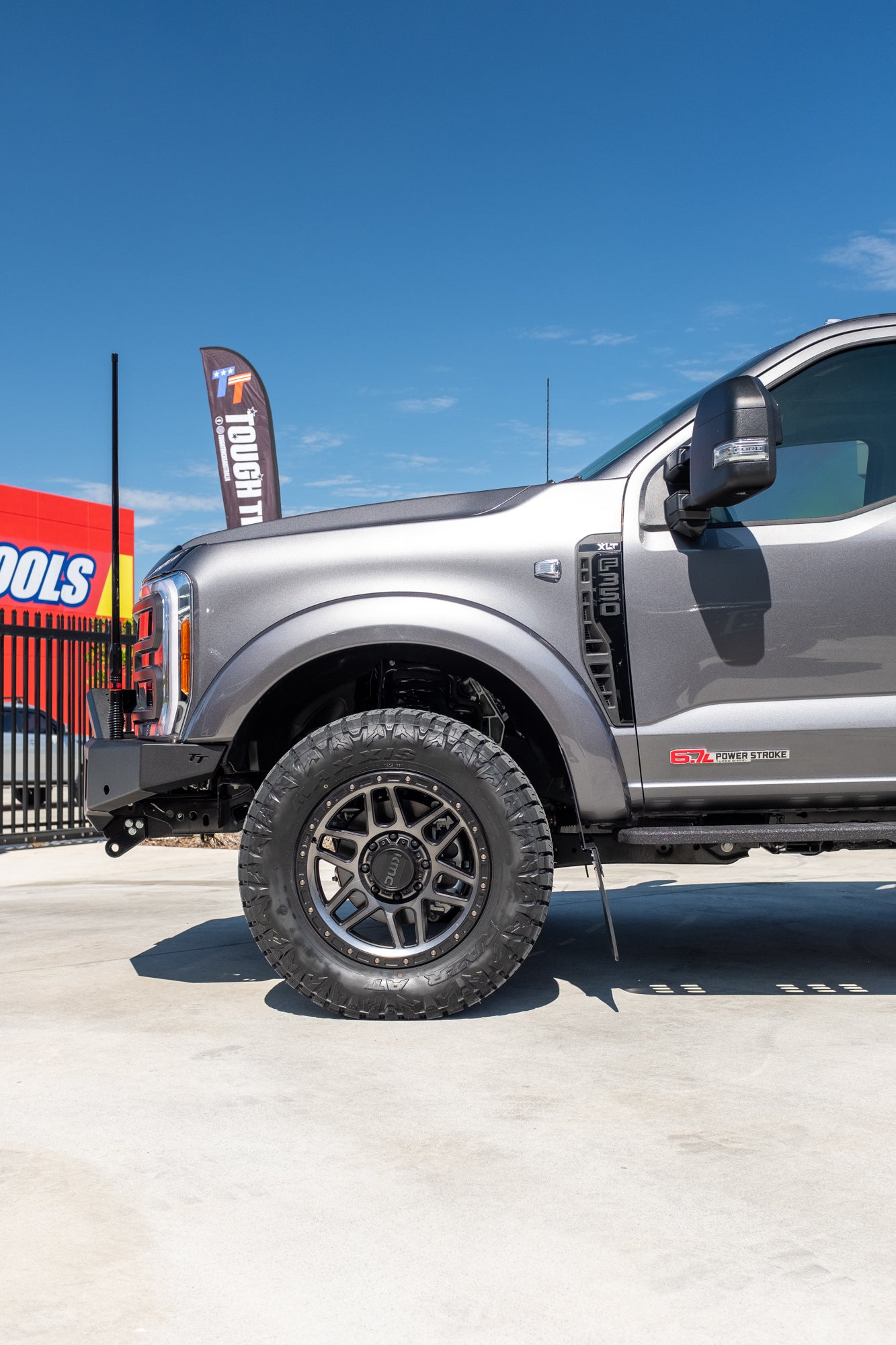 NEW 2023 F350 XLT TREMOR "OVERLAND PACKAGE" FACTORY 6-SEATER, CARBONIZED GREY (STOCK #TT0093).