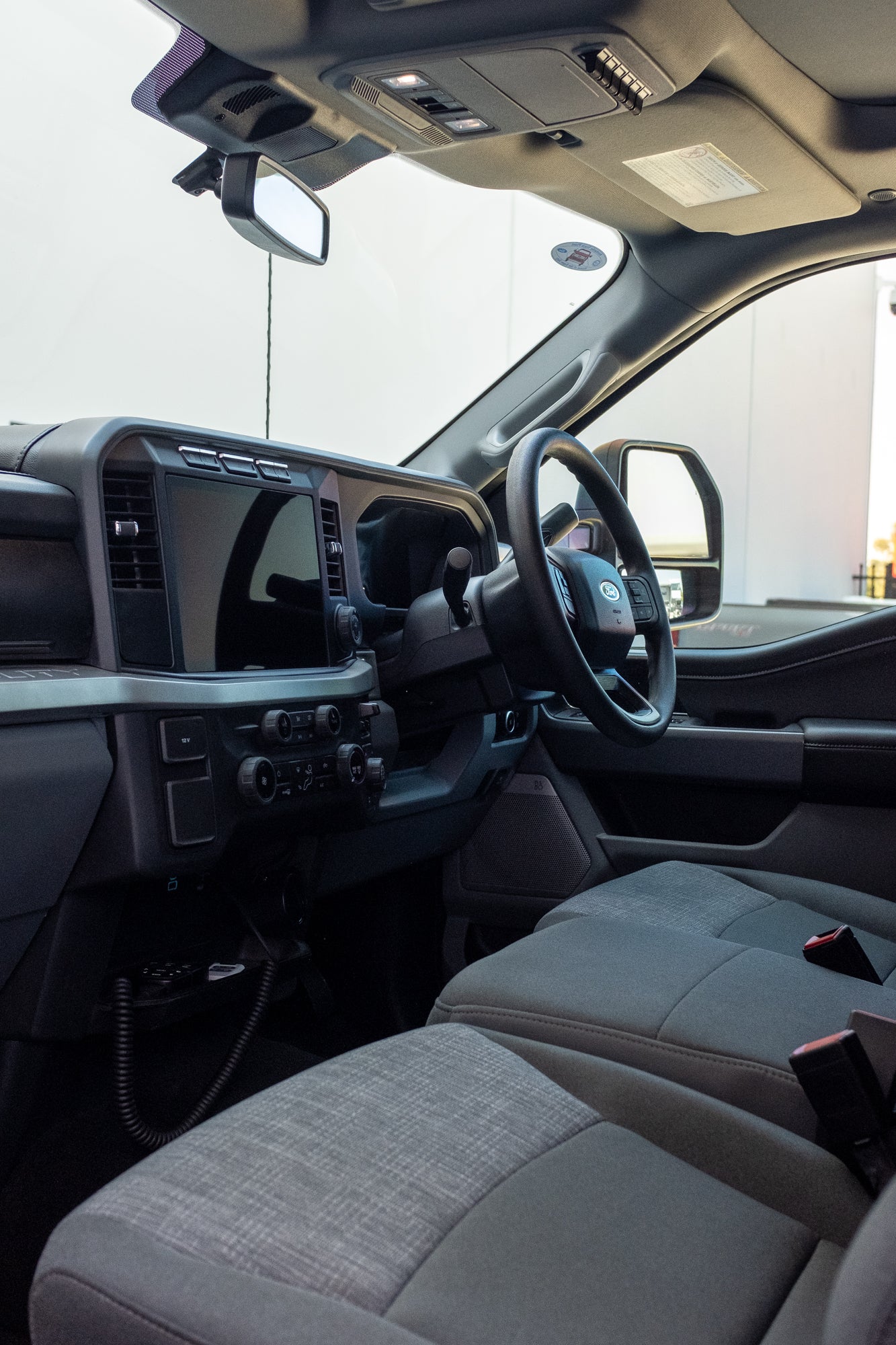 NEW 2023 F350 XLT TREMOR "OVERLAND PACKAGE" FACTORY 6-SEATER, CARBONIZED GREY (STOCK #TT0093).