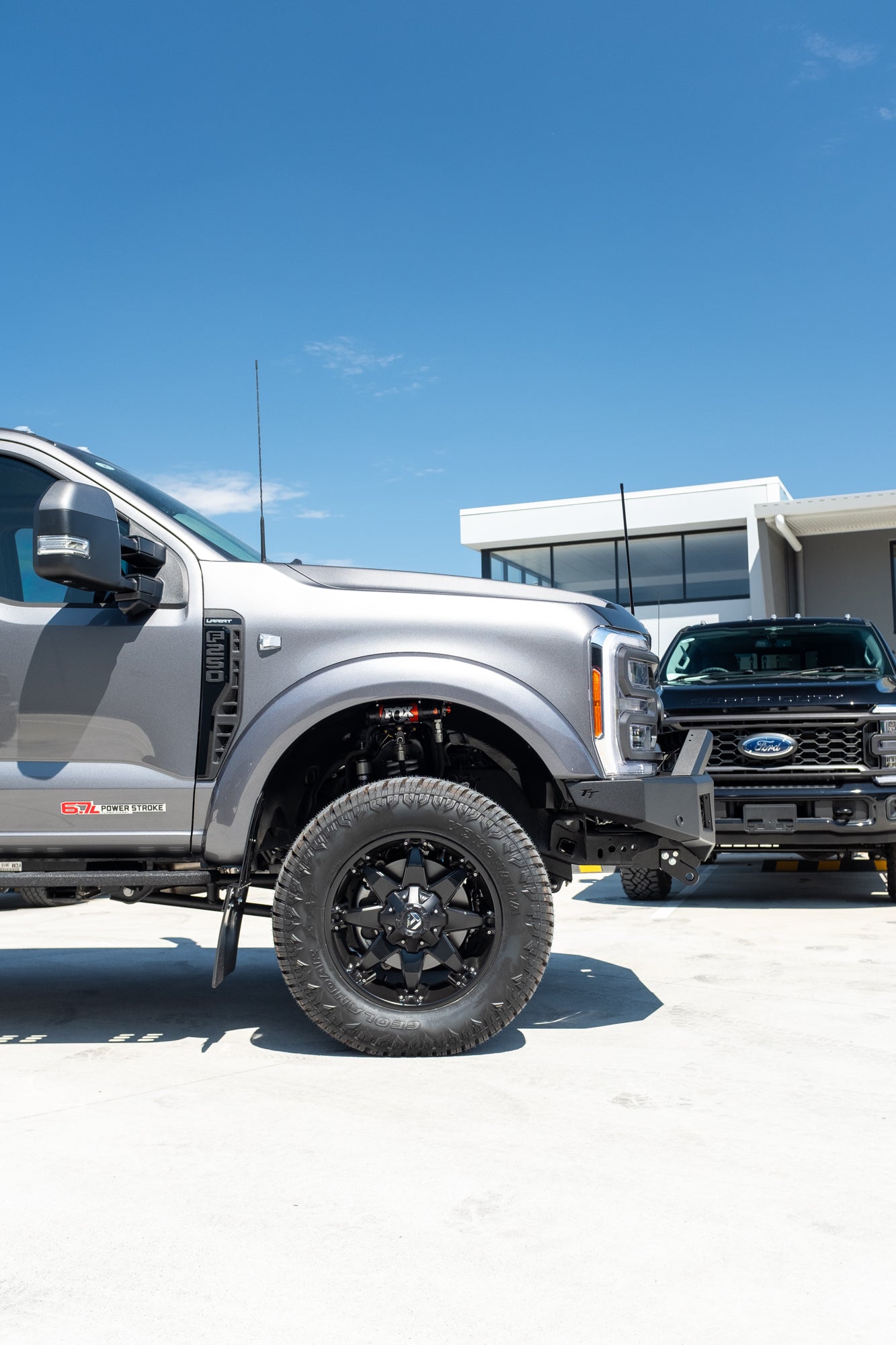 NEW 2023 F250 LARIAT 'PRIMARY PRODUCER PACKAGE' - 6 SEATER, CARBONIZED GREY (STOCK # 5024)