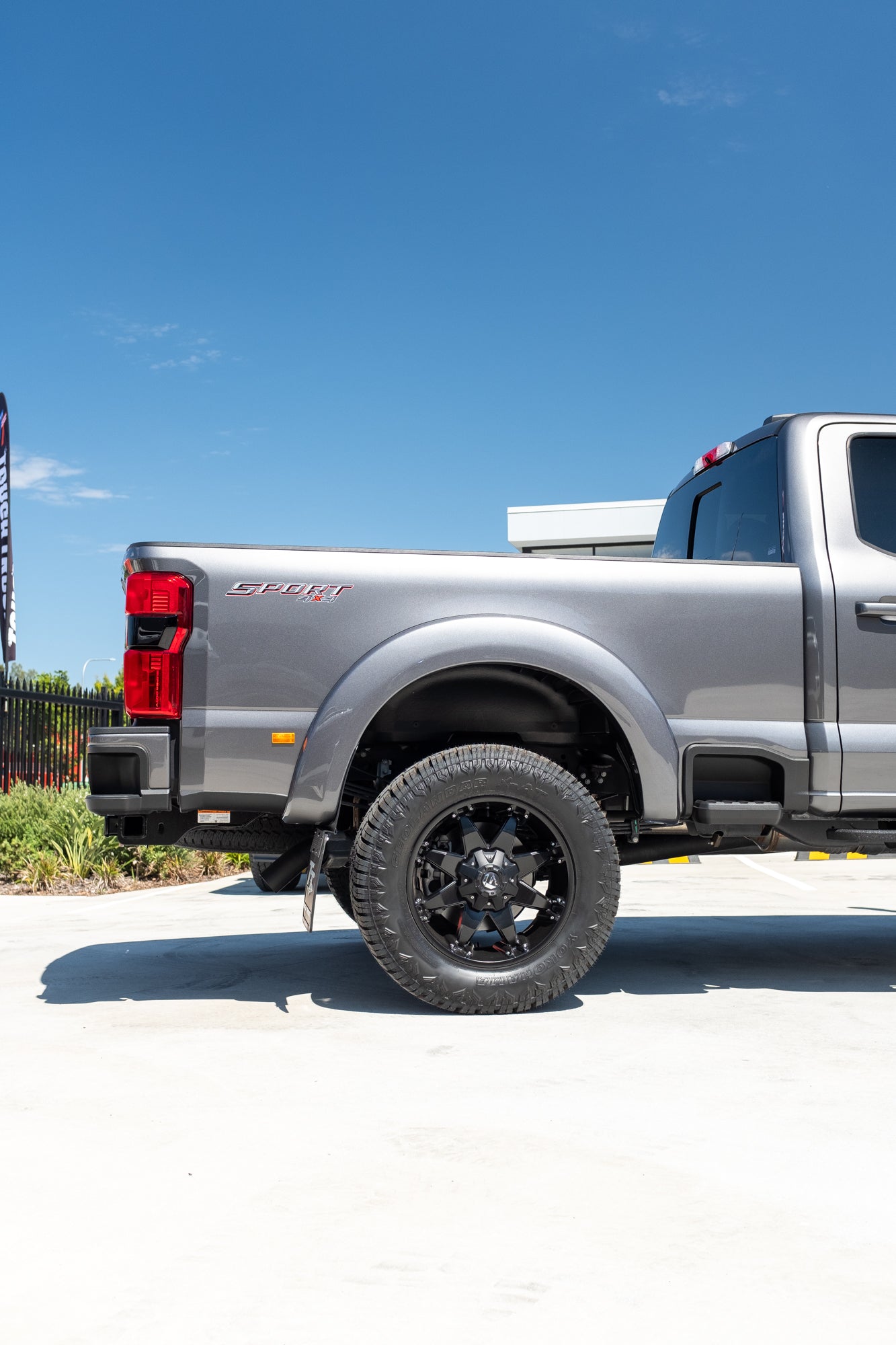 NEW 2023 F250 LARIAT 'PRIMARY PRODUCER PACKAGE' - 6 SEATER, CARBONIZED GREY (STOCK # 5024)