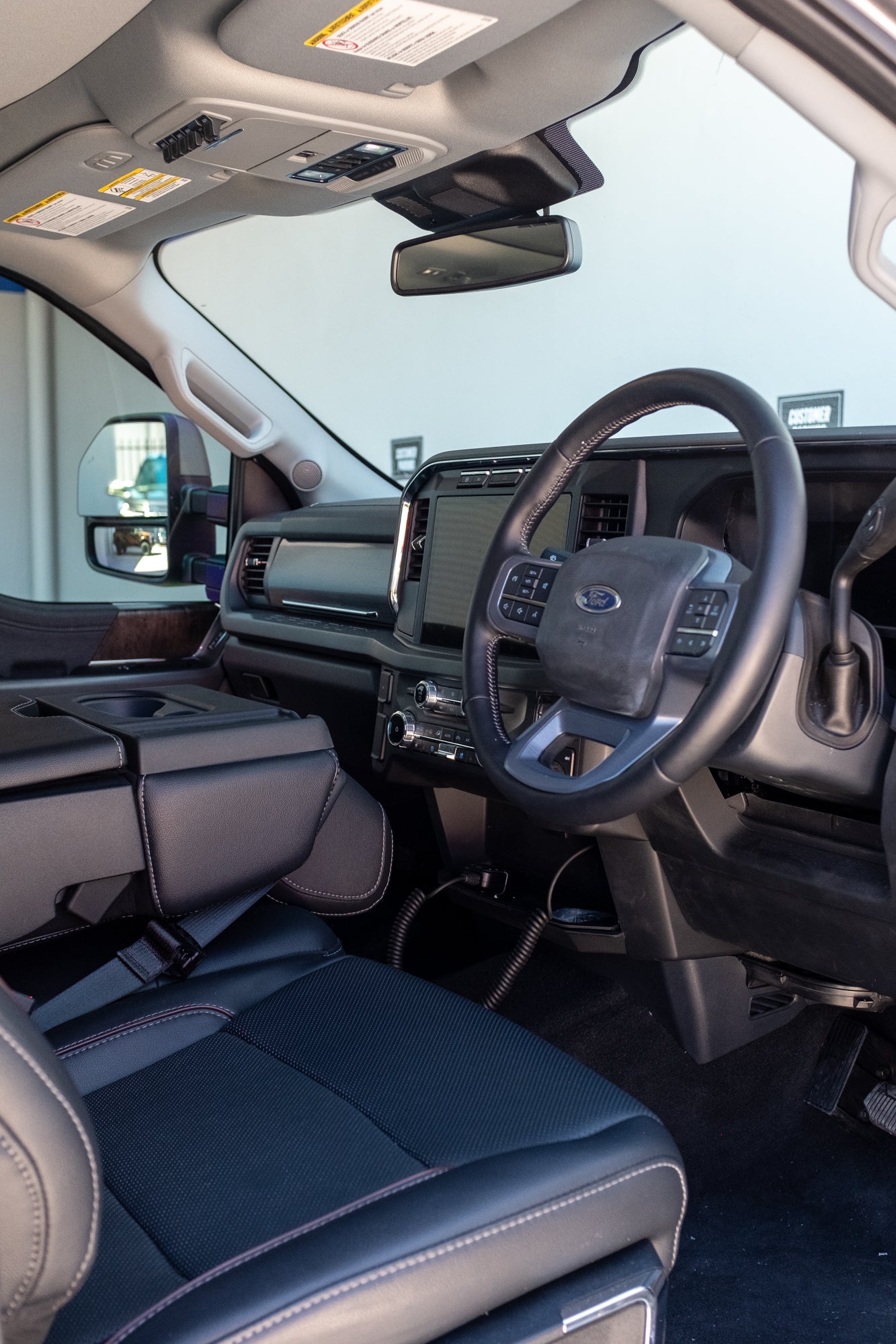 NEW 2023 F250 LARIAT 'PRIMARY PRODUCER PACKAGE' - 6 SEATER, CARBONIZED GREY (STOCK # 5024)