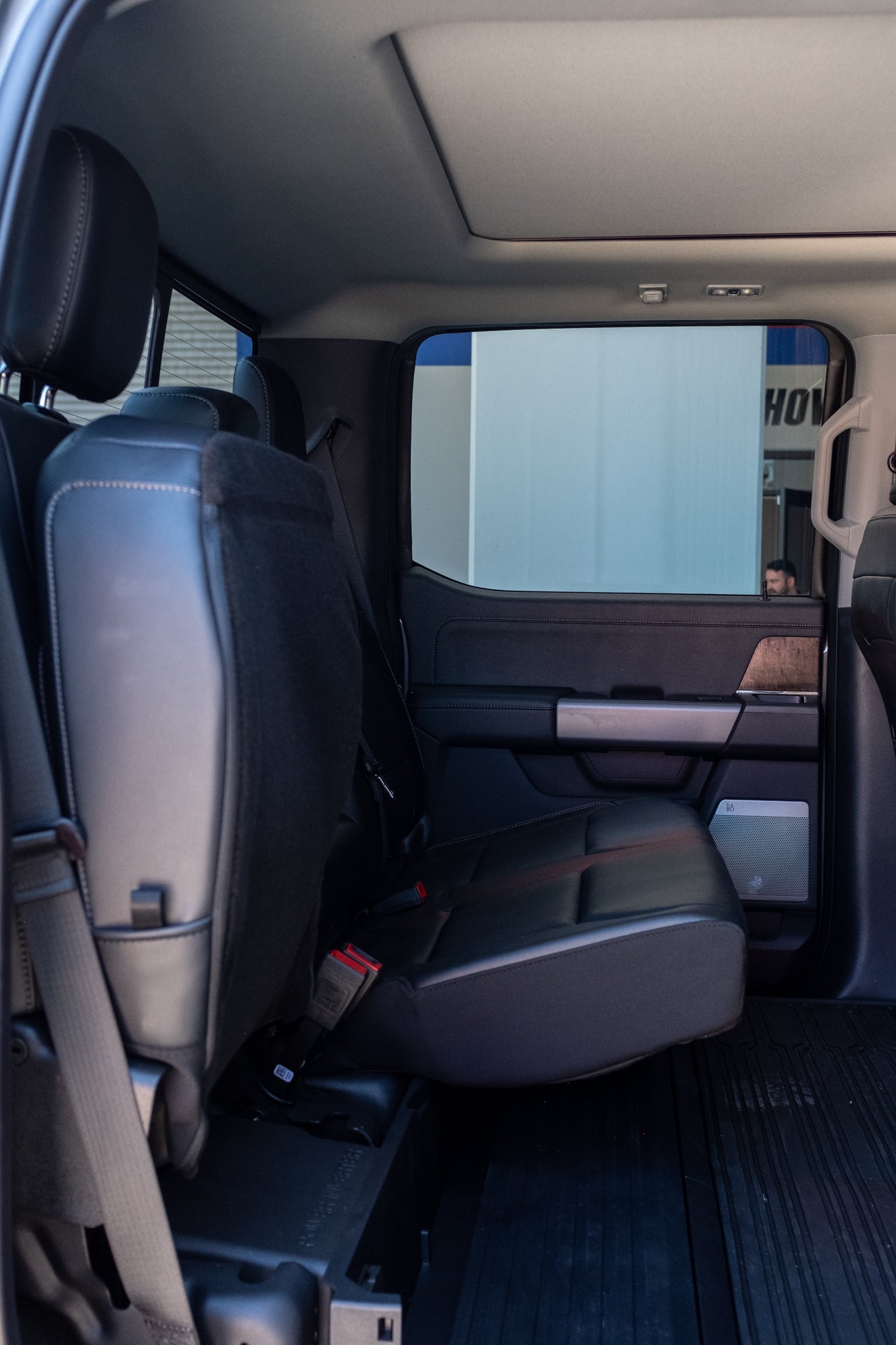 NEW 2023 F250 LARIAT 'PRIMARY PRODUCER PACKAGE' - 6 SEATER, CARBONIZED GREY (STOCK # 5024)