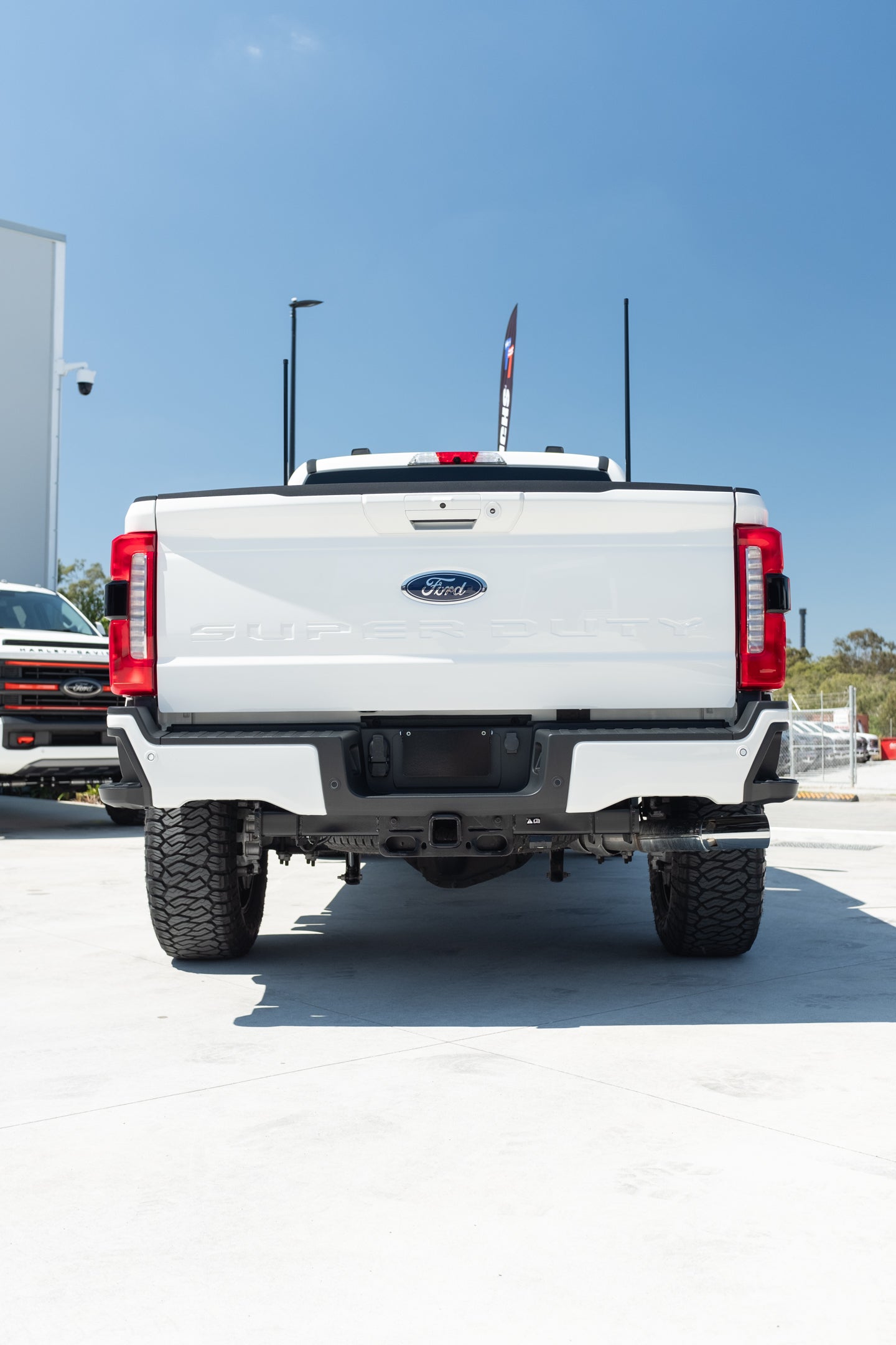 NEW 2023 F350 LARIAT 'CUSTOM BUILD' - STAR WHITE (STOCK # 5014)