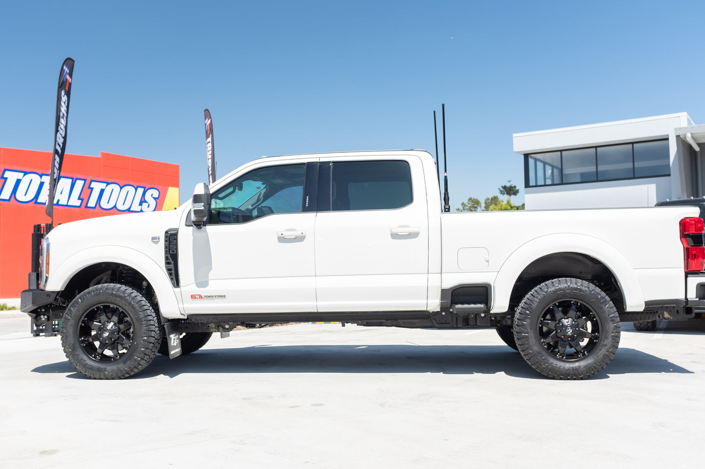 NEW 2023 F350 LARIAT 'CUSTOM BUILD' - STAR WHITE (STOCK # 5014)