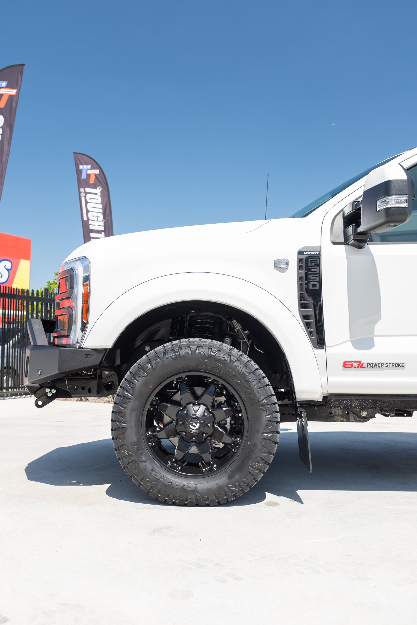 NEW 2023 F350 LARIAT 'CUSTOM BUILD' - STAR WHITE (STOCK # 5014)