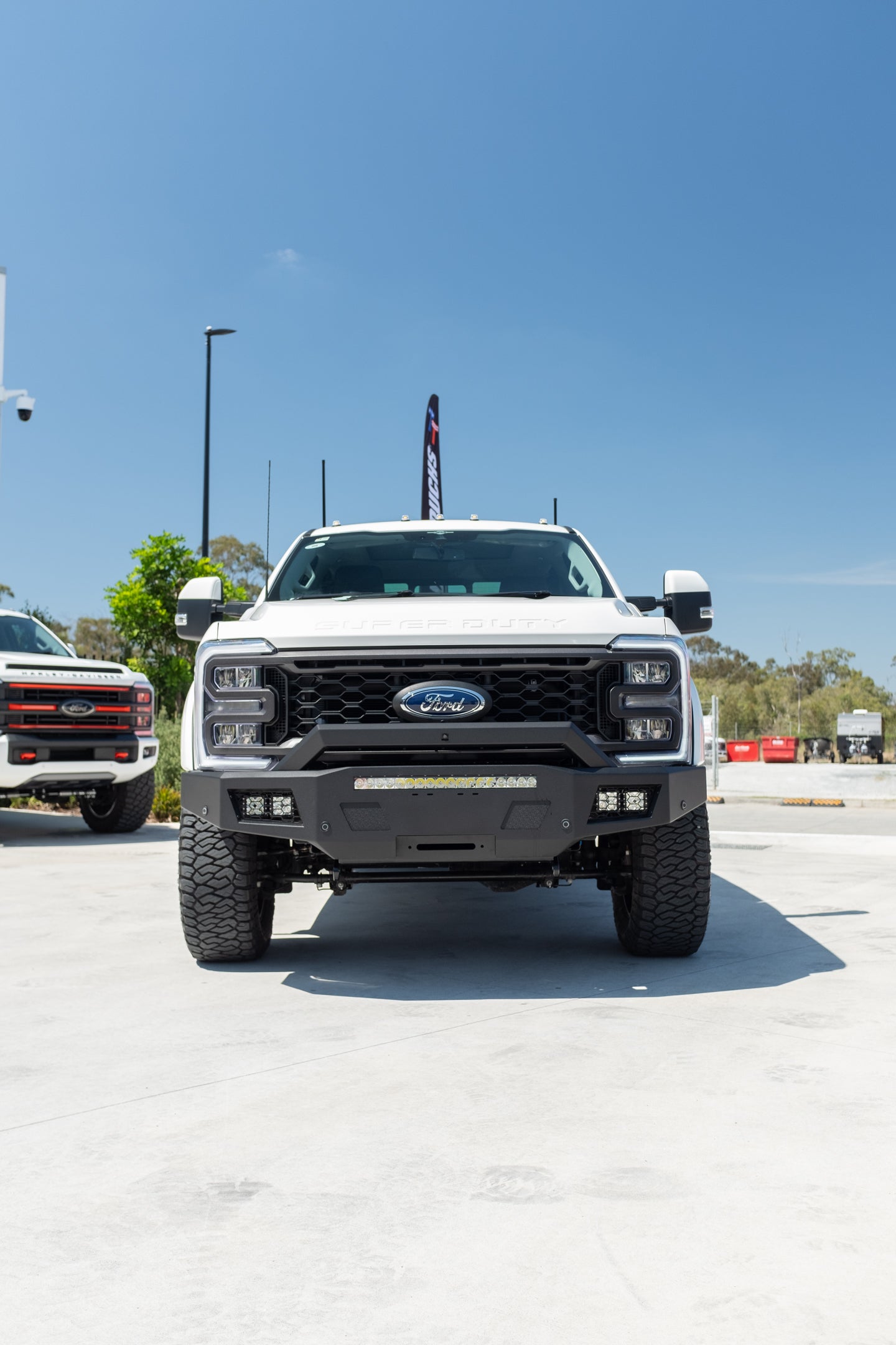 NEW 2023 F350 LARIAT 'CUSTOM BUILD' - STAR WHITE (STOCK # 5014)