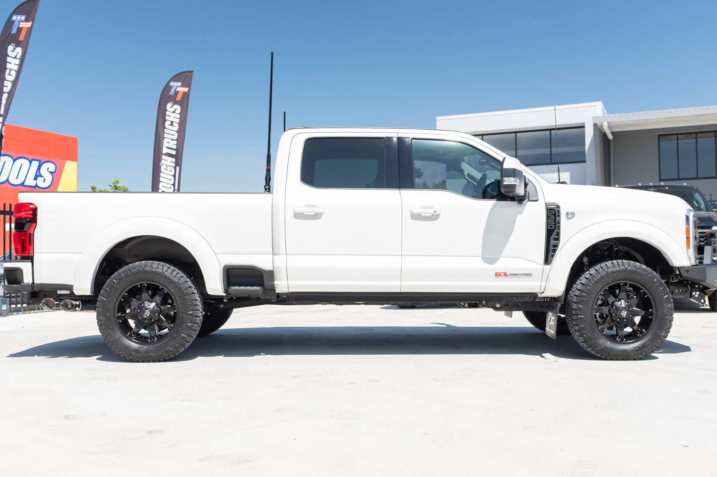 NEW 2023 F350 LARIAT 'CUSTOM BUILD' - STAR WHITE (STOCK # 5014)