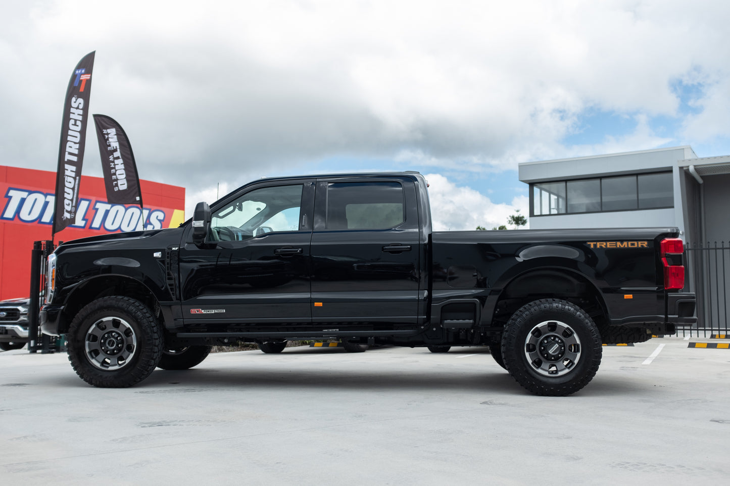 2023 Ford F350 XLT Tremor in Agate Black (STOCK # 5022)