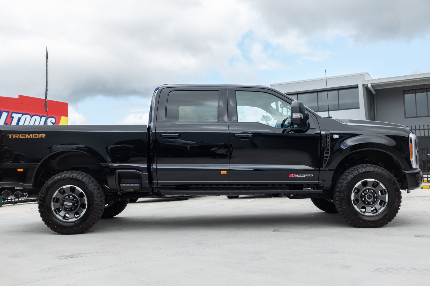 2023 Ford F350 XLT Tremor in Agate Black (STOCK # 5022)