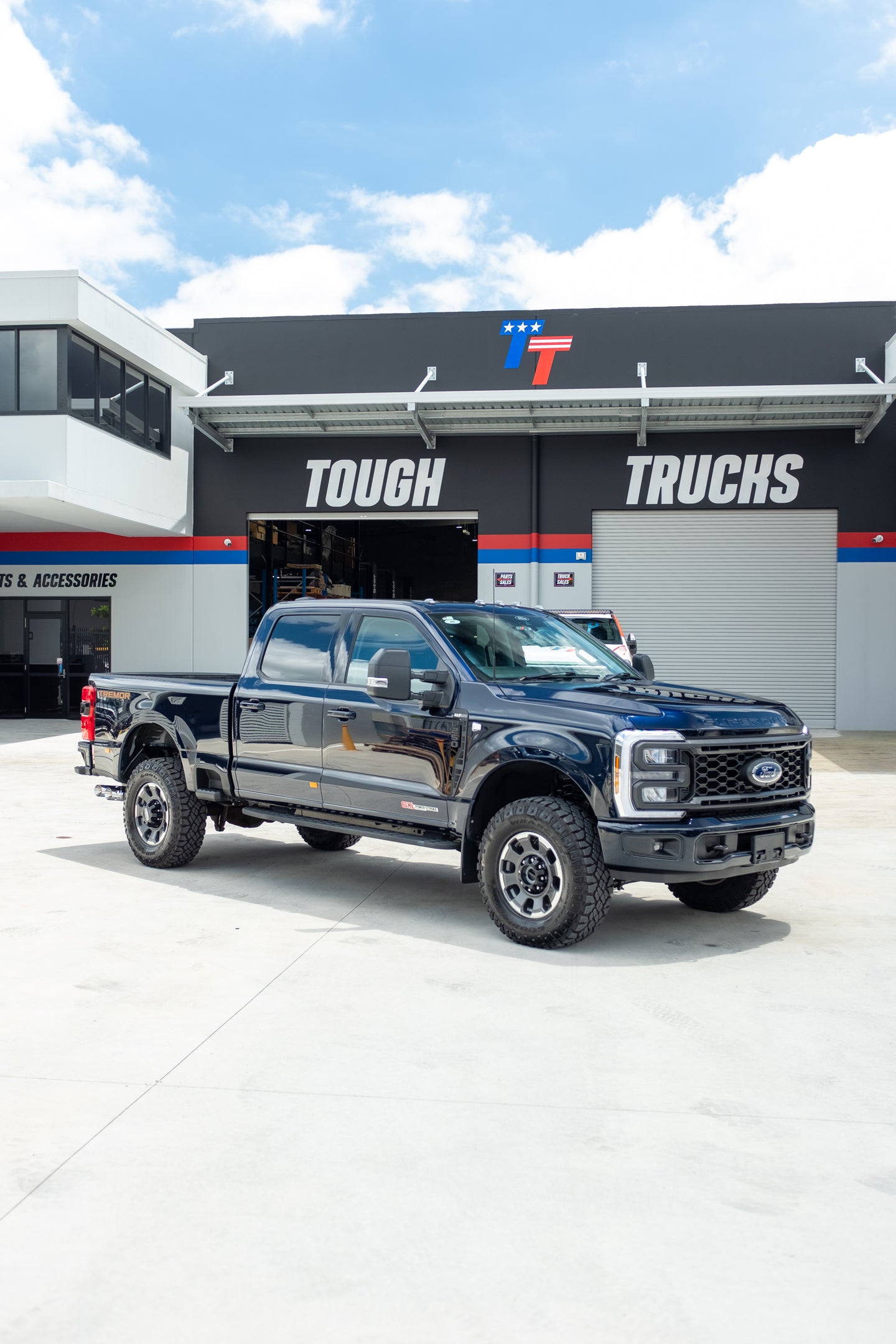 NEW 2024 FORD F250 XLT TREMOR, ANTIMATTER BLUE (STOCK #5051)