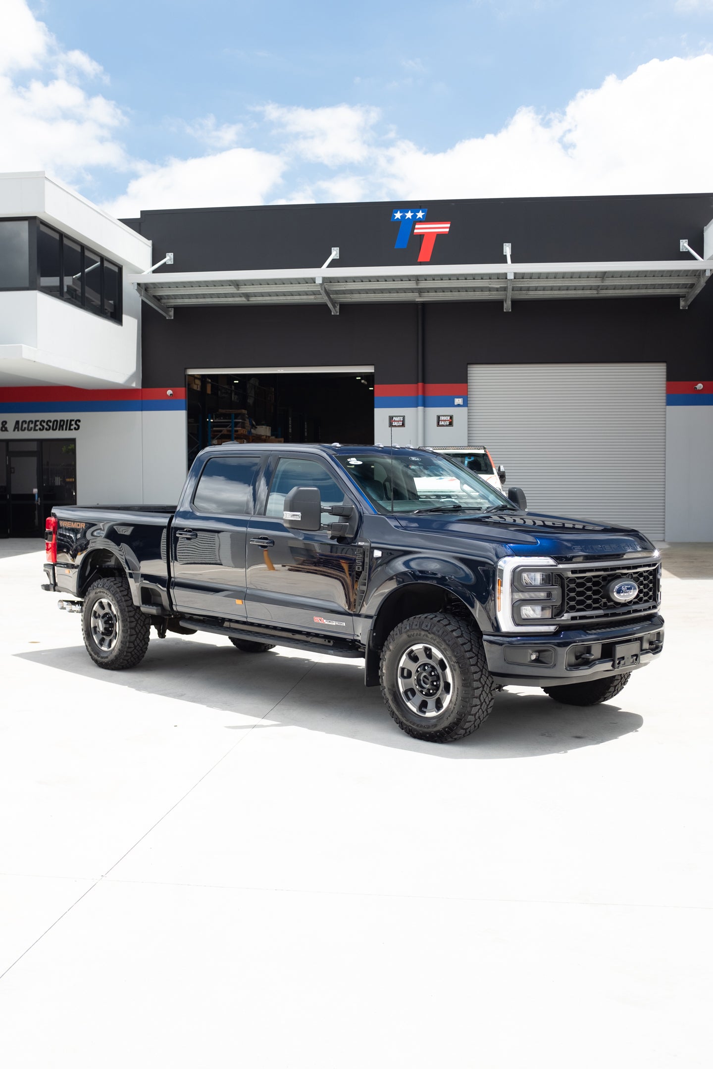 NEW 2024 FORD F250 XLT TREMOR, ANTIMATTER BLUE (STOCK #5051)