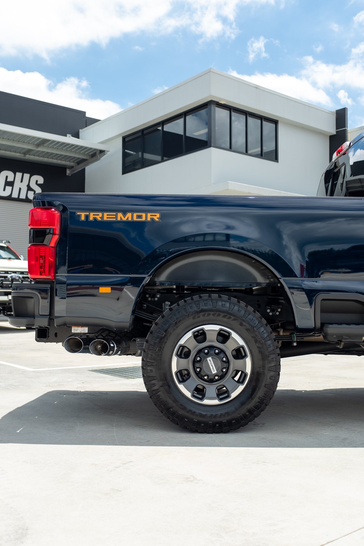 NEW 2024 FORD F250 XLT TREMOR, ANTIMATTER BLUE (STOCK #5051)