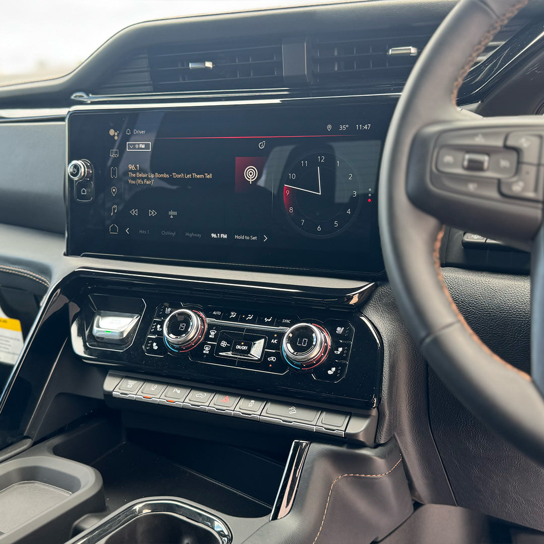 2024 GMC 2500 AT4 - Onyx Black