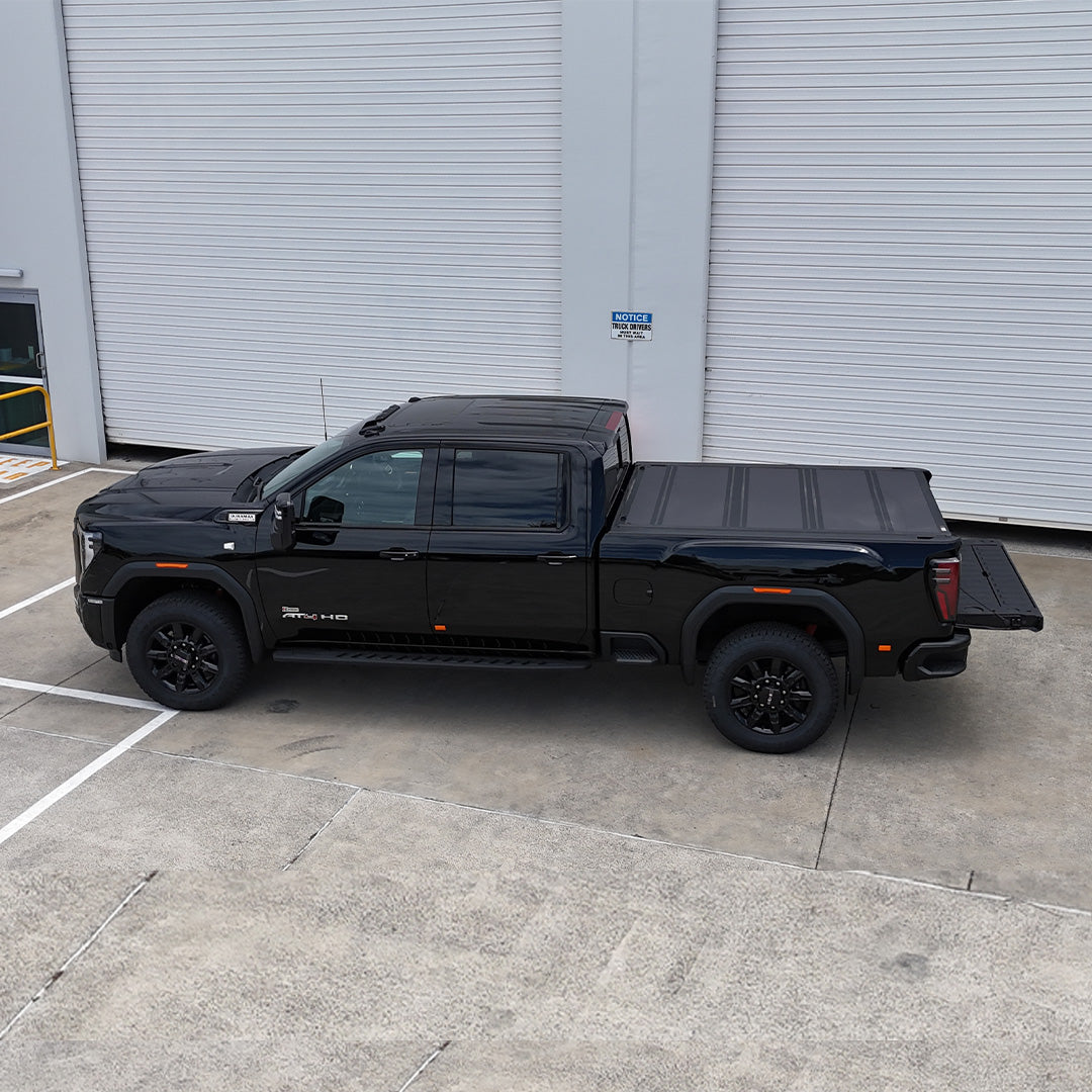 2024 GMC 2500 AT4 - Onyx Black