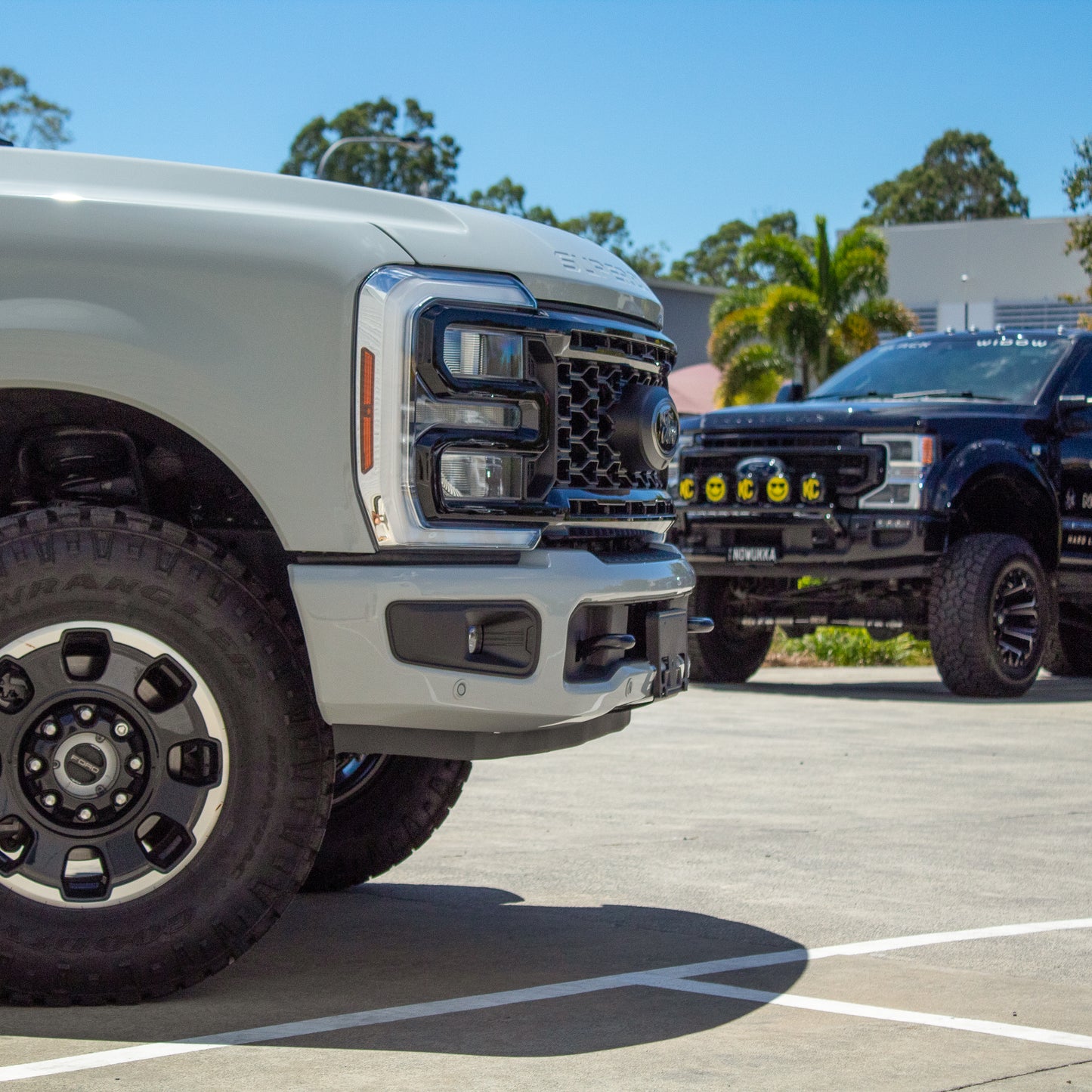 2025 FORD F250 Lariat - TREMOR Pack Avalanche