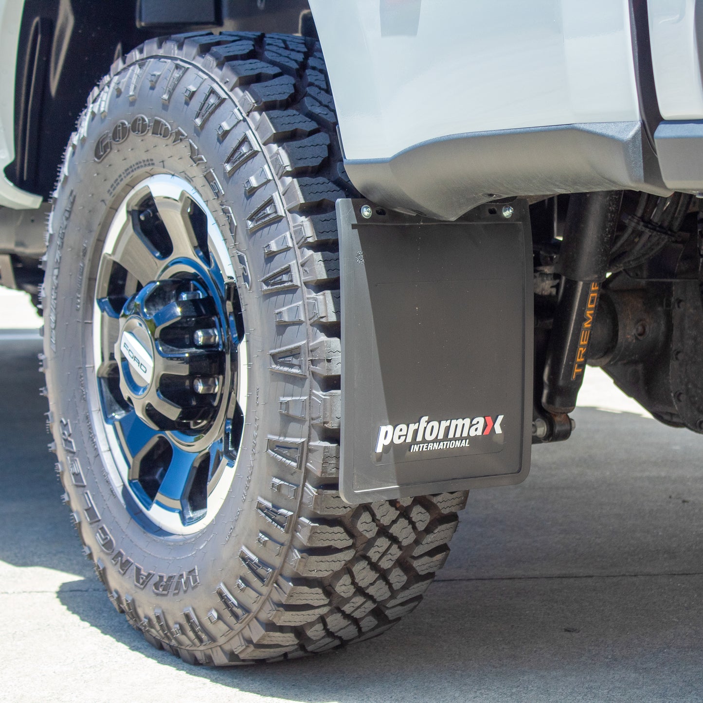 2025 FORD F250 Lariat - TREMOR Pack Avalanche