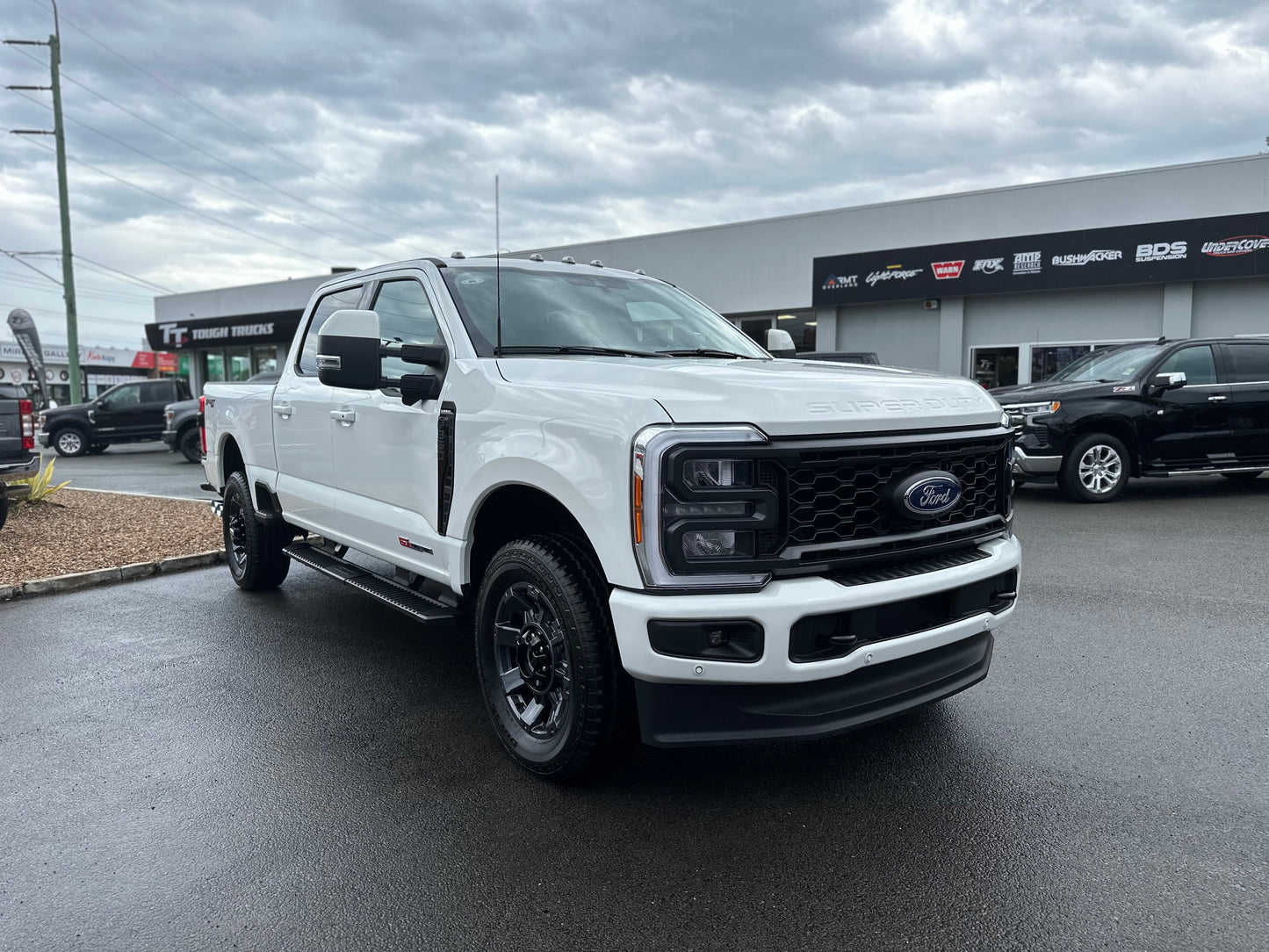 2023 Ford F350 Lariat in Star White (STOCK# TT 9769)