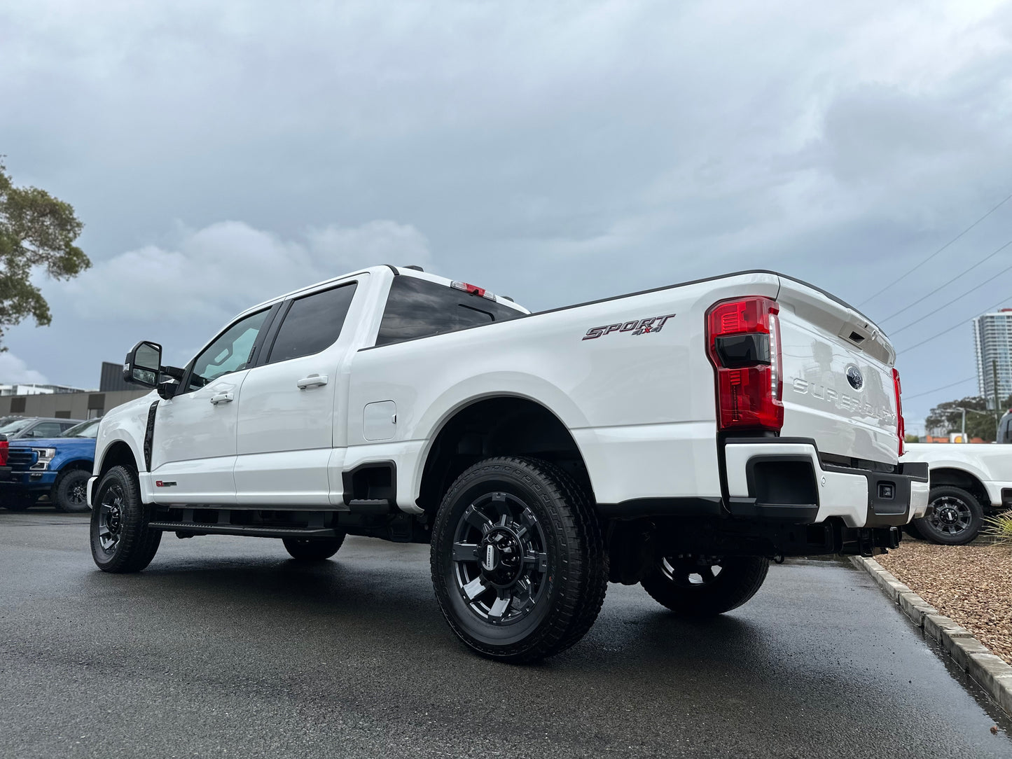 2023 Ford F350 Lariat in Star White (STOCK# TT 9769)