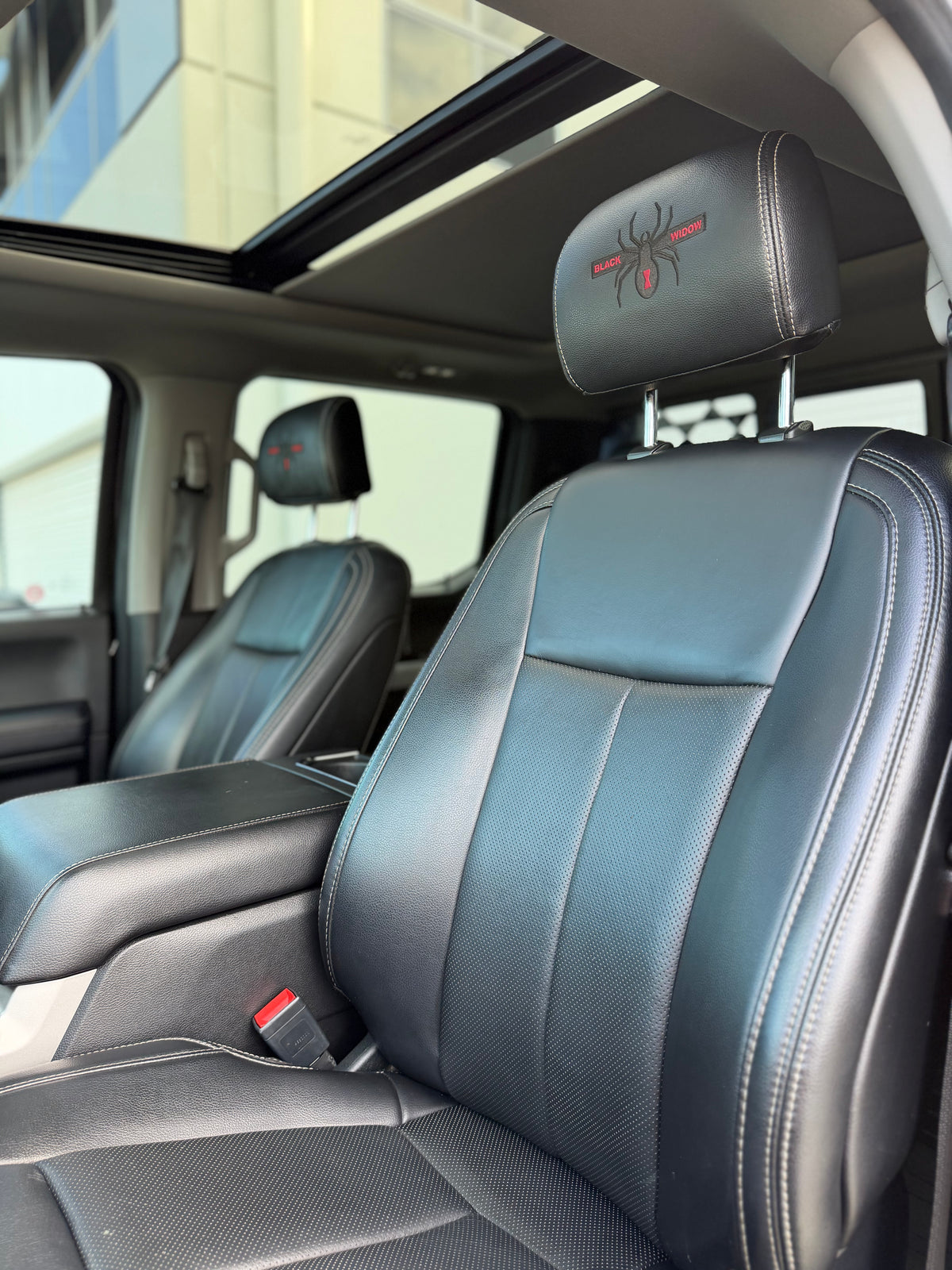 2021 Ford F-350 Lariat Black Widow - Black