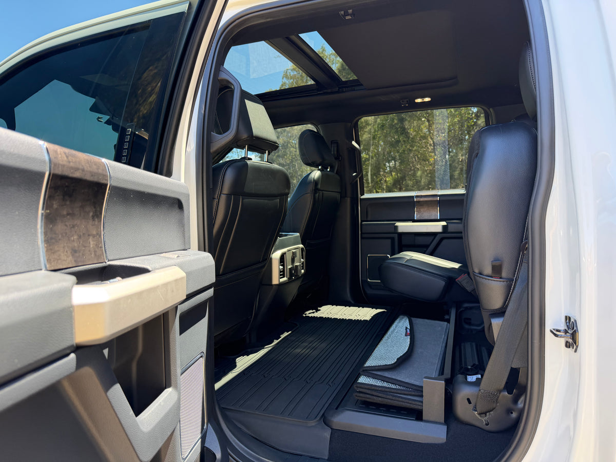 2022 Ford F-250 Black Widow 6.7L Power Stroke - White