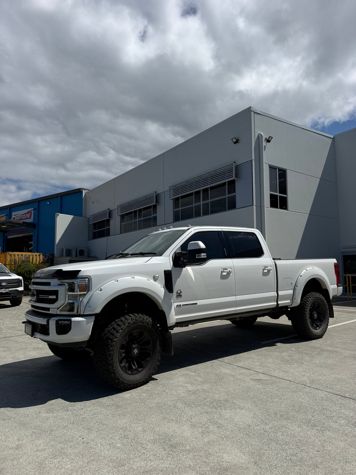 2022 Ford F-250 Black Widow 6.7L Power Stroke - White