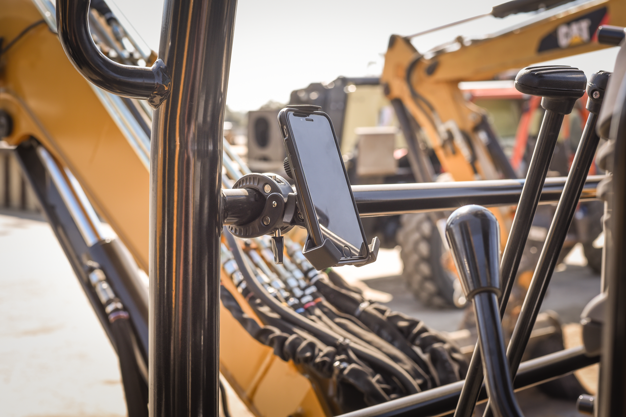 Mob Armor Mount Claw Phone Mount - Small