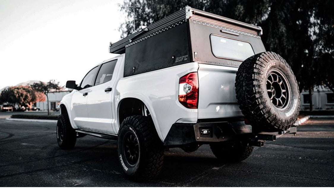 RIGD SUPPLY UltraSwing® Mega-Fit Spare Tire Hitch Mount
