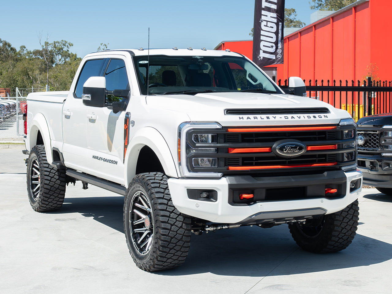 2023 F350 LARIAT 'HARLEY-DAVIDSON' - STAR WHITE (STOCK #5064)