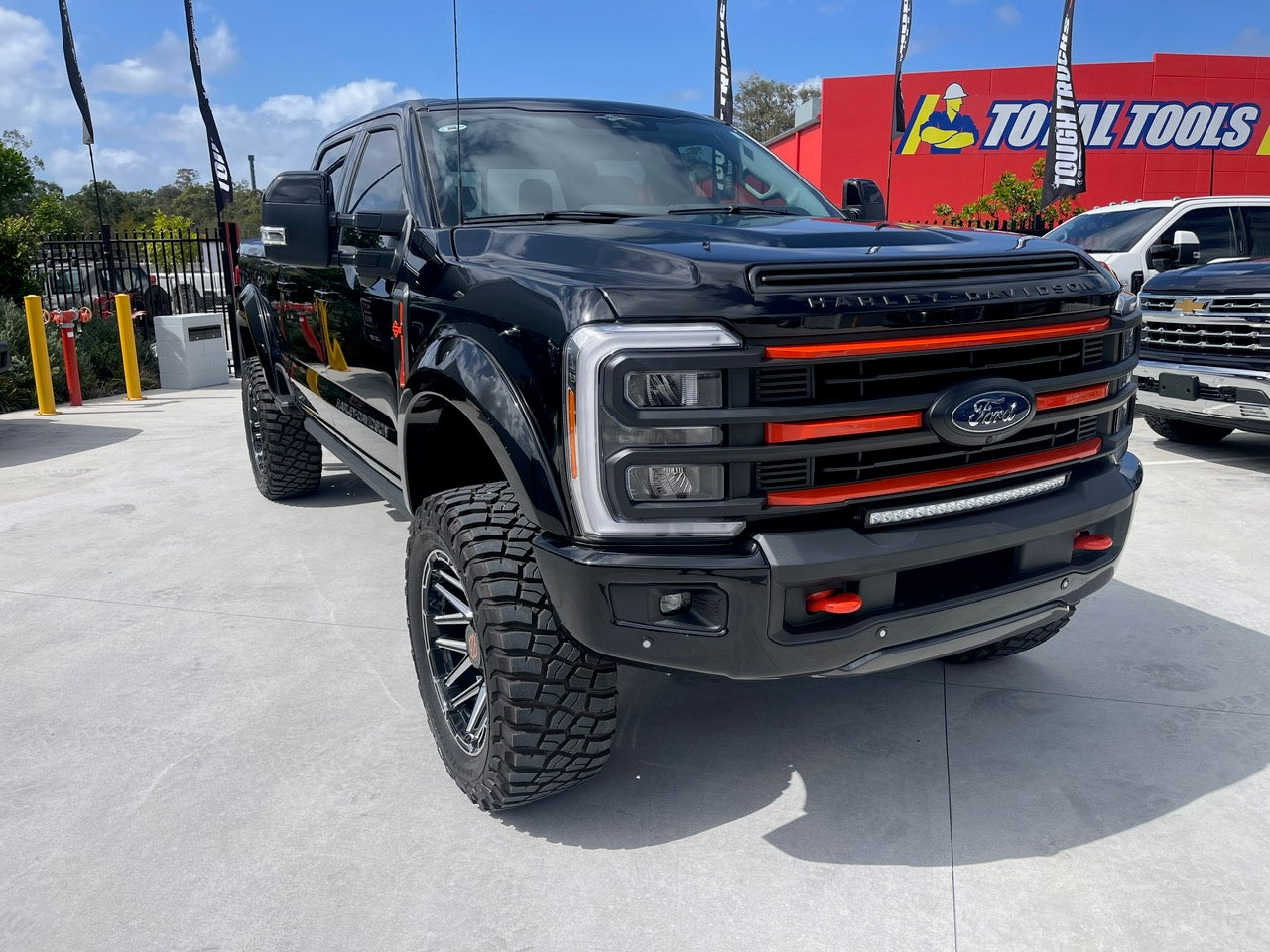 2023 F250 LARIAT 'HARLEY-DAVIDSON' - AGATE BLACK (STOCK # TT4314)