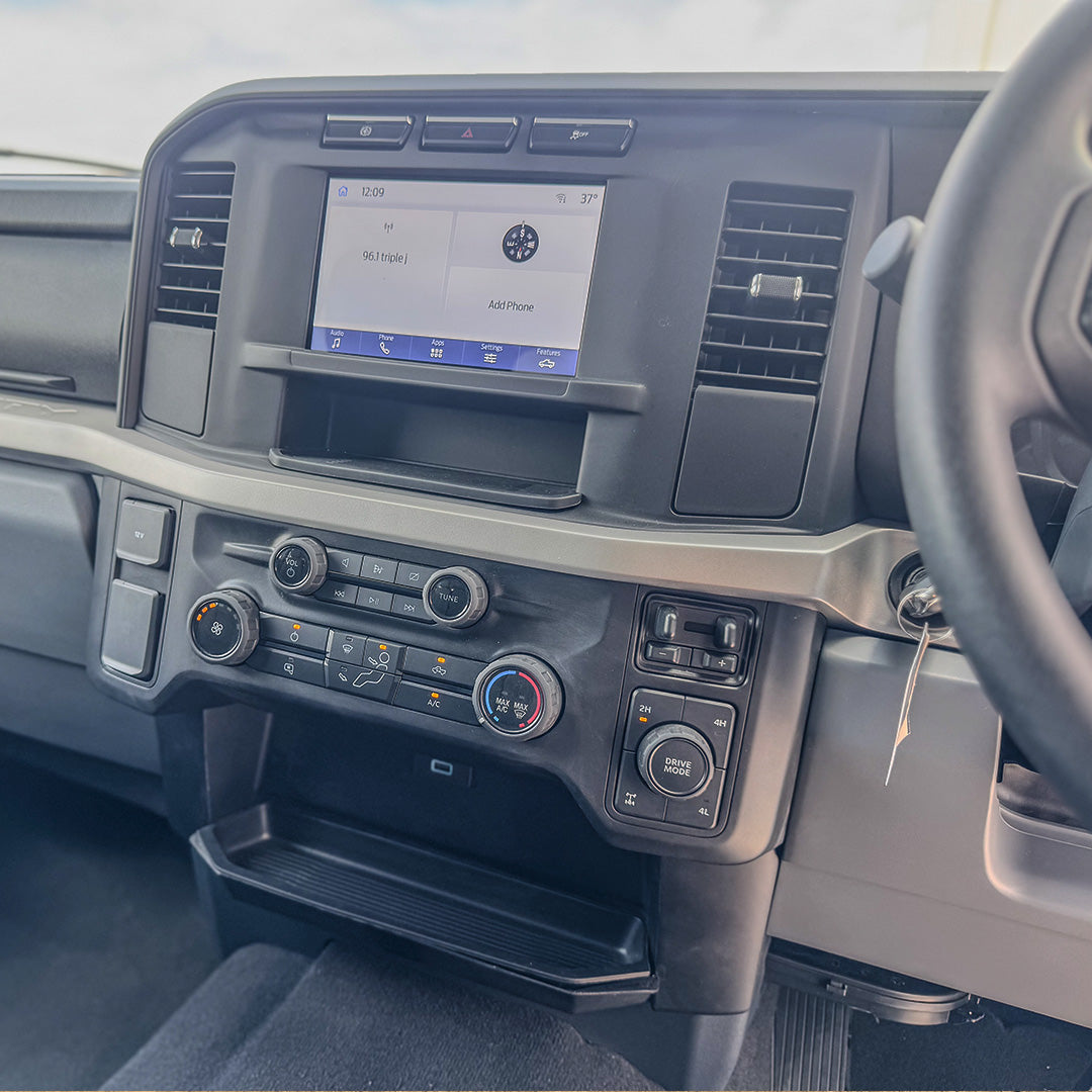 2024 FORD F250 XLT - OXFORD WHITE - 6 Seat